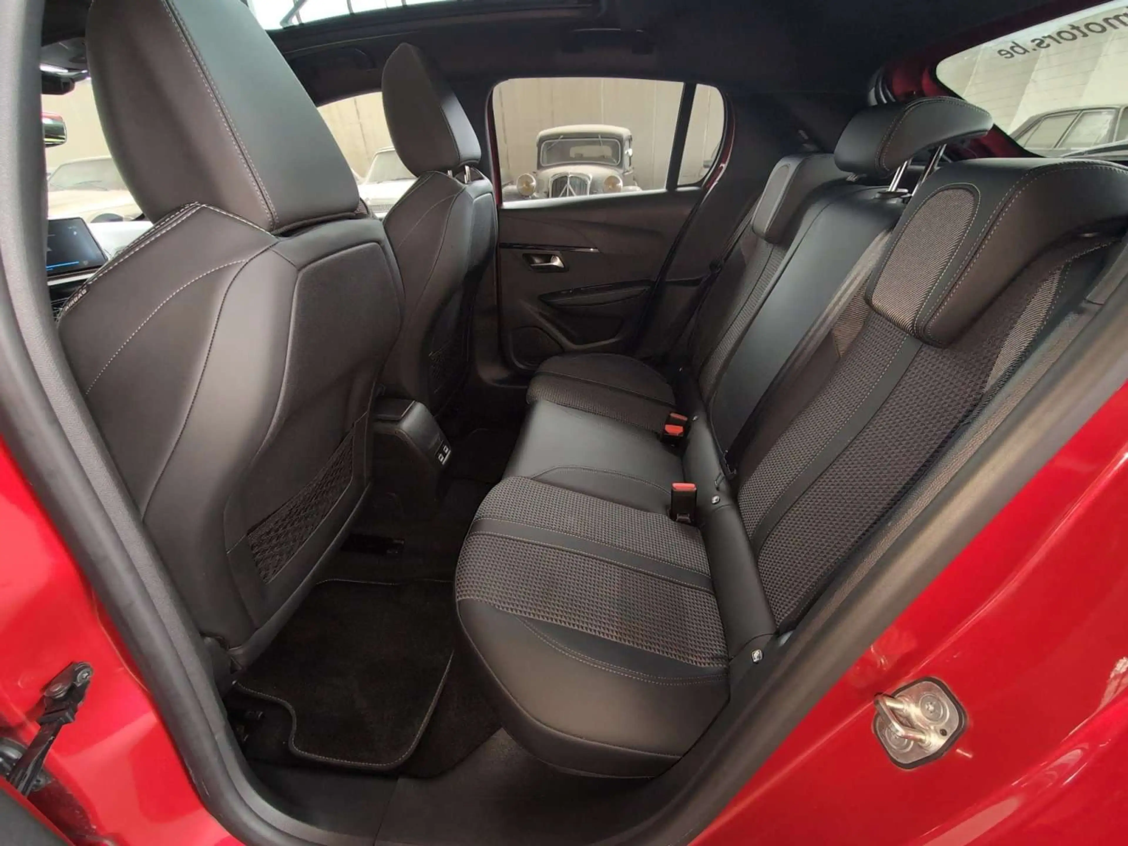 Peugeot 208 1.2 101cv Rouge 05/22 Airco CarPlay Bluetooth — photo 7