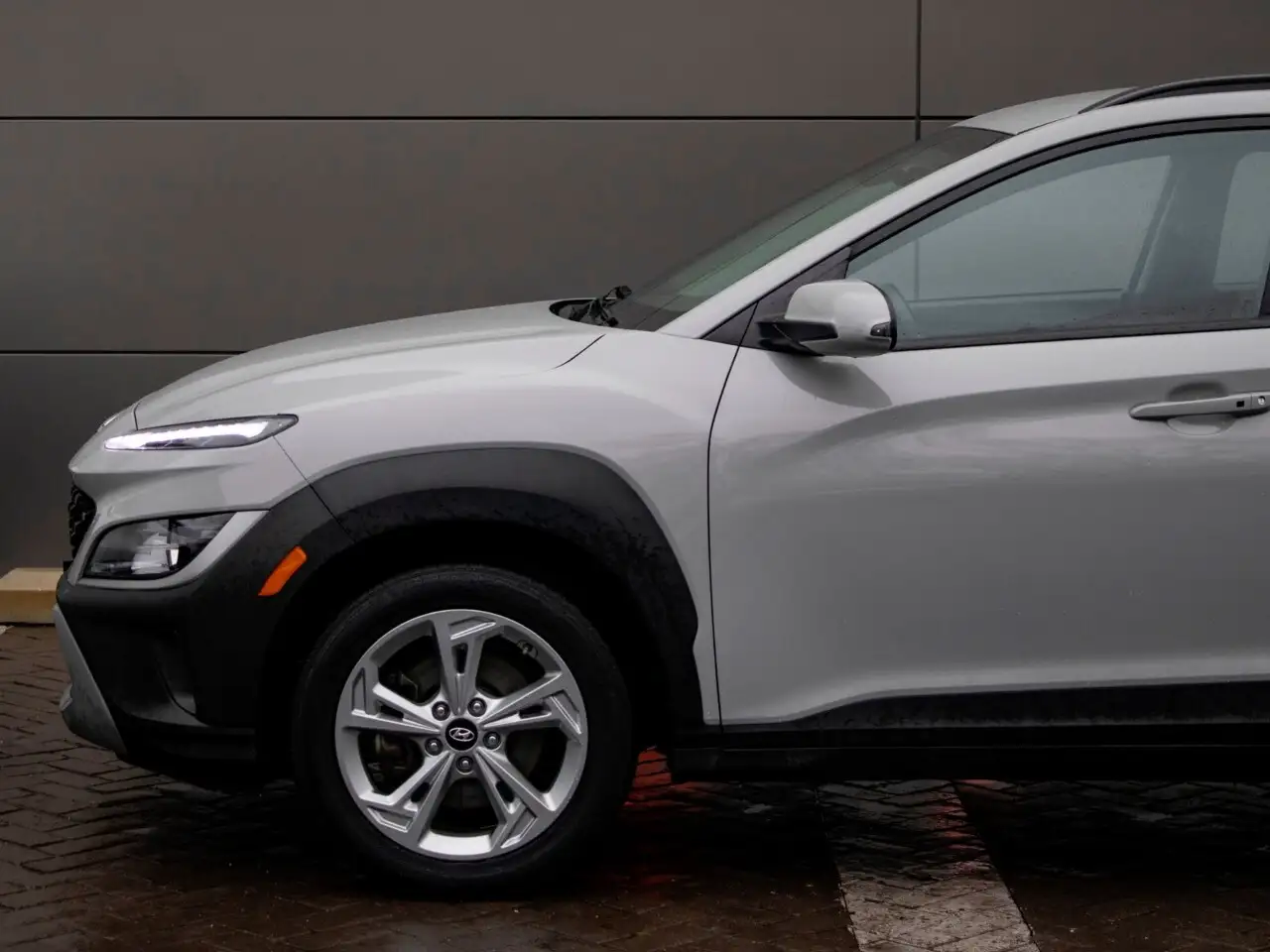 Hyundai KONA снимка Hyundai KONA