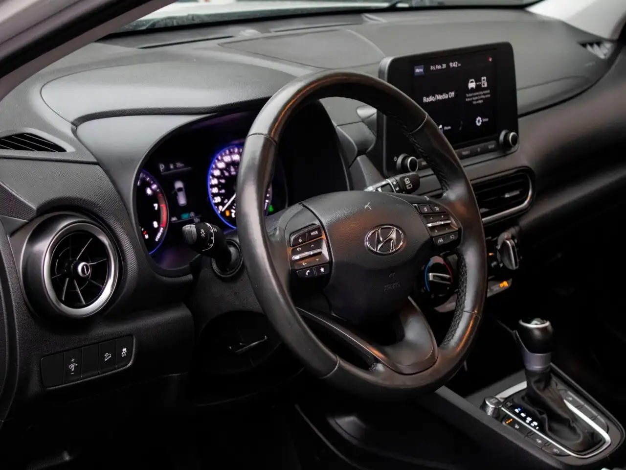 Hyundai KONA снимка Hyundai KONA
