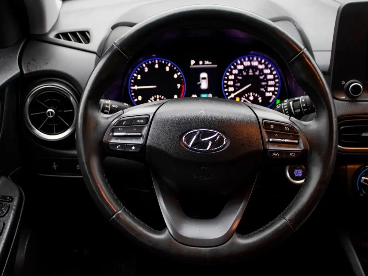 Hyundai KONA снимка Hyundai KONA