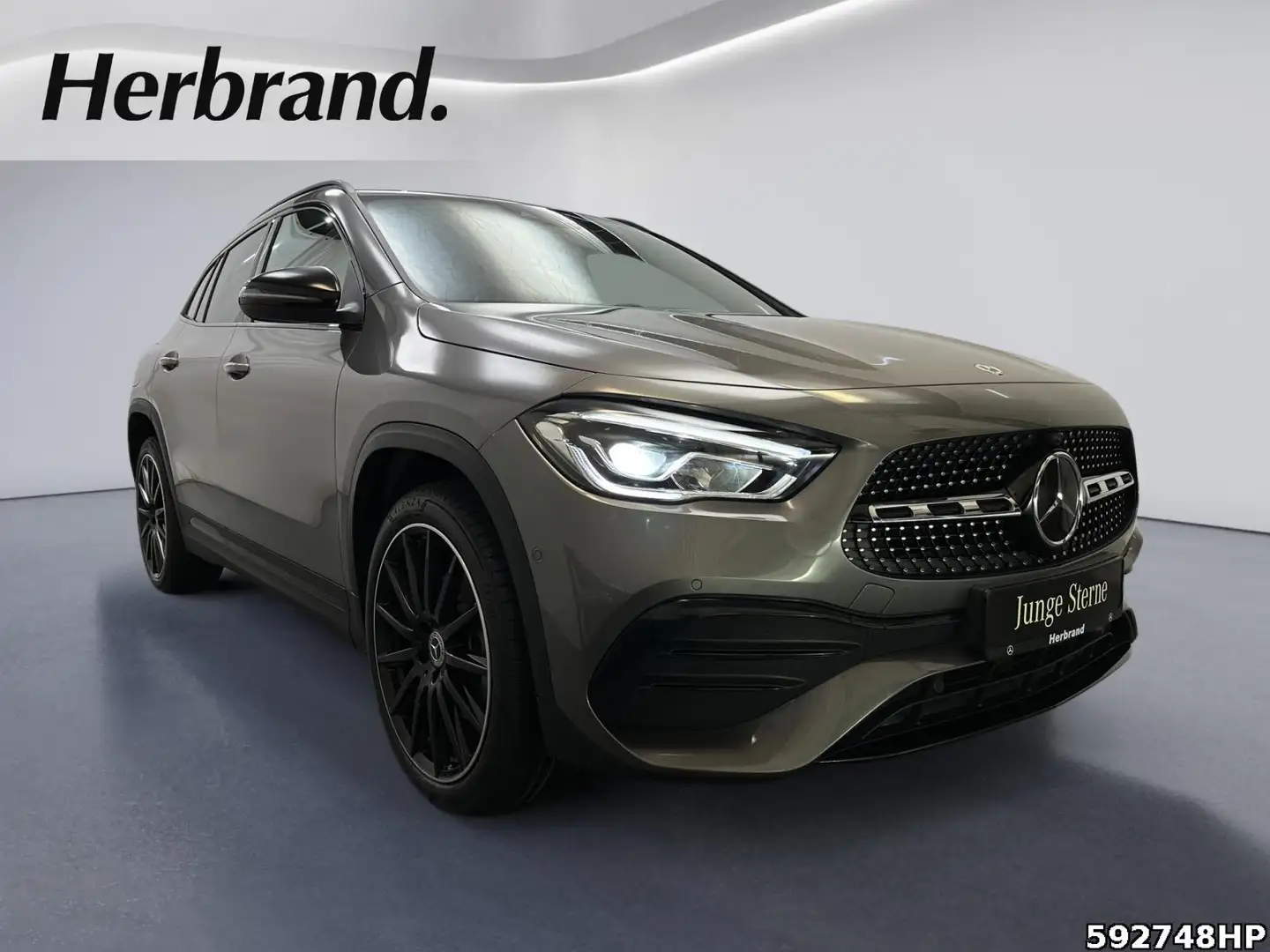Mercedes-Benz GLA 250 e AMG NIGHT AHK DISTRONIC 20" Vielspeich Grau - 2