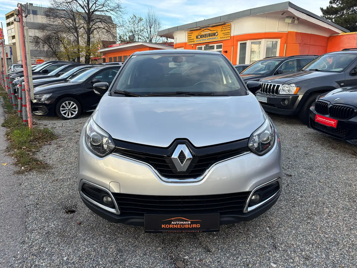 Renault Captur Expression **1.Besitz**Klima**NAVI** Grau - 2
