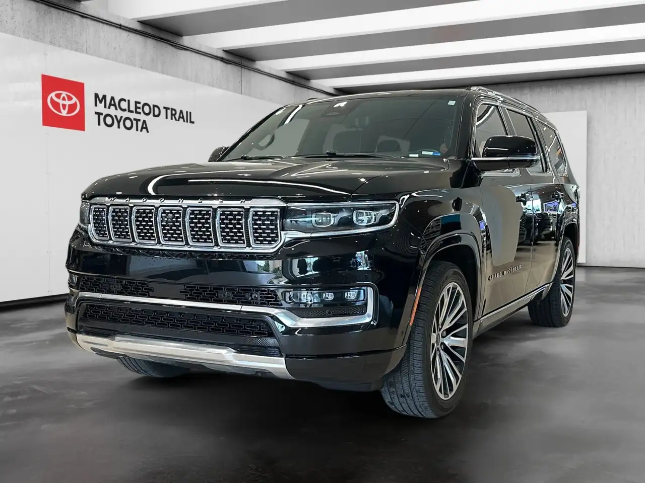 2022 Jeep Grand Wagoneer