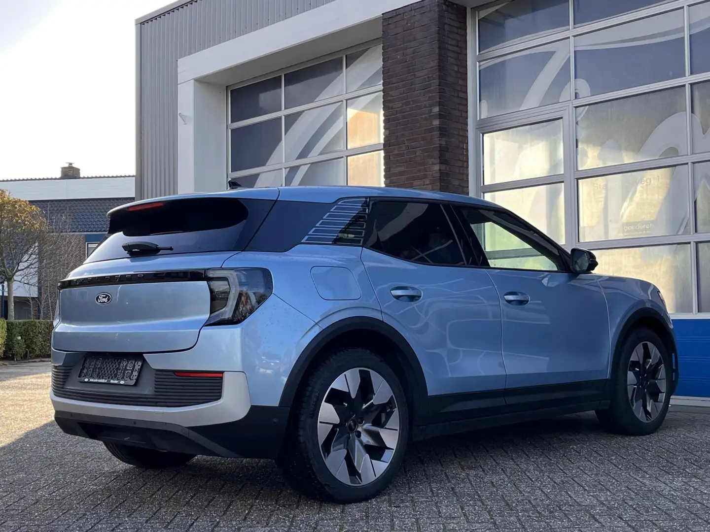 Ford Explorer Premium Extended Range RWD 77 kWh 286PK Warmtepomp Bleu - 2