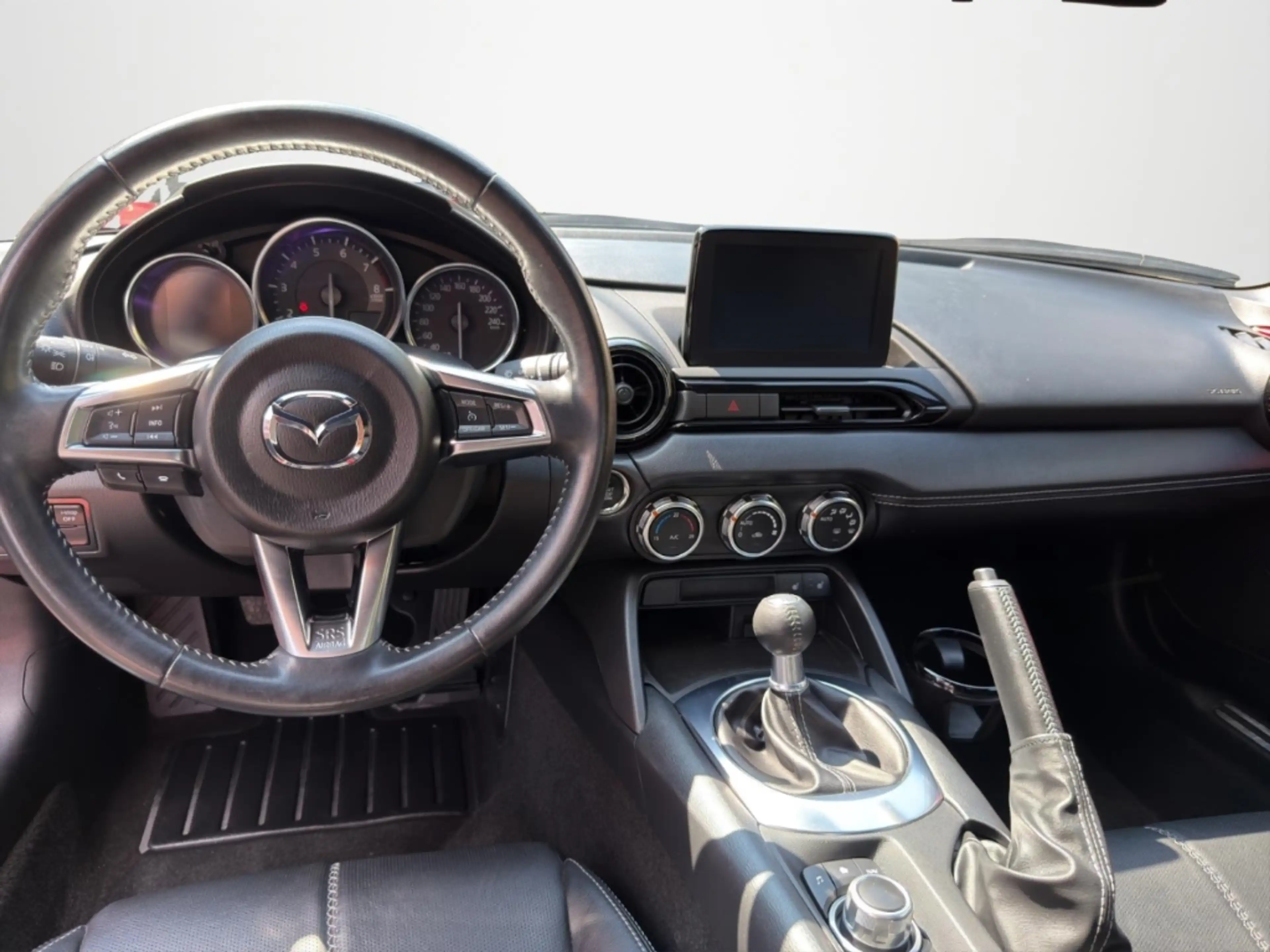 Mazda MX-5 SKYACTIV-G 1.5 6GS AL-ADVANTAGE — photo 10