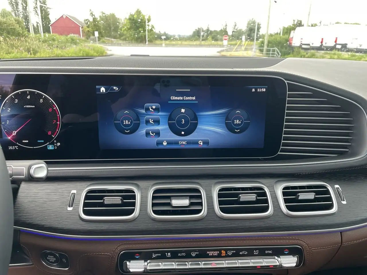 Mercedes-Benz GLE photo Mercedes-Benz GLE