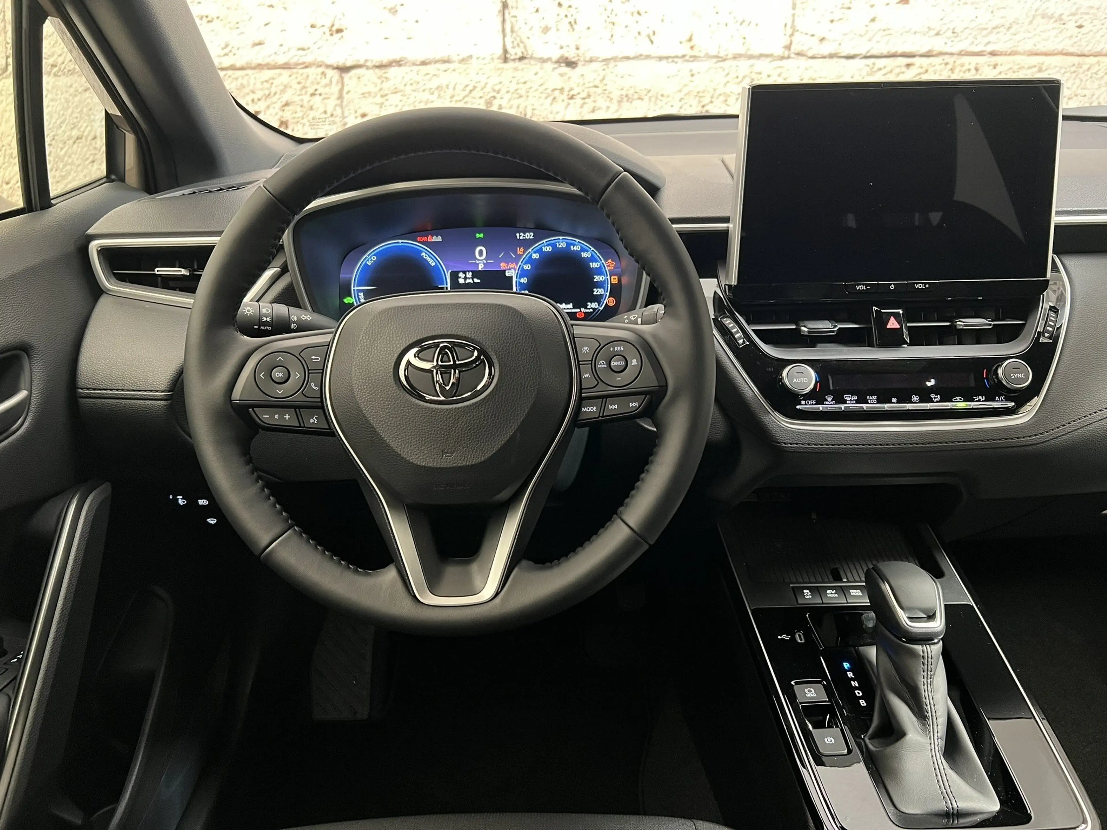 Toyota Corolla Cross 2,0 Hybrid Active Drive 180PS — photo 9
