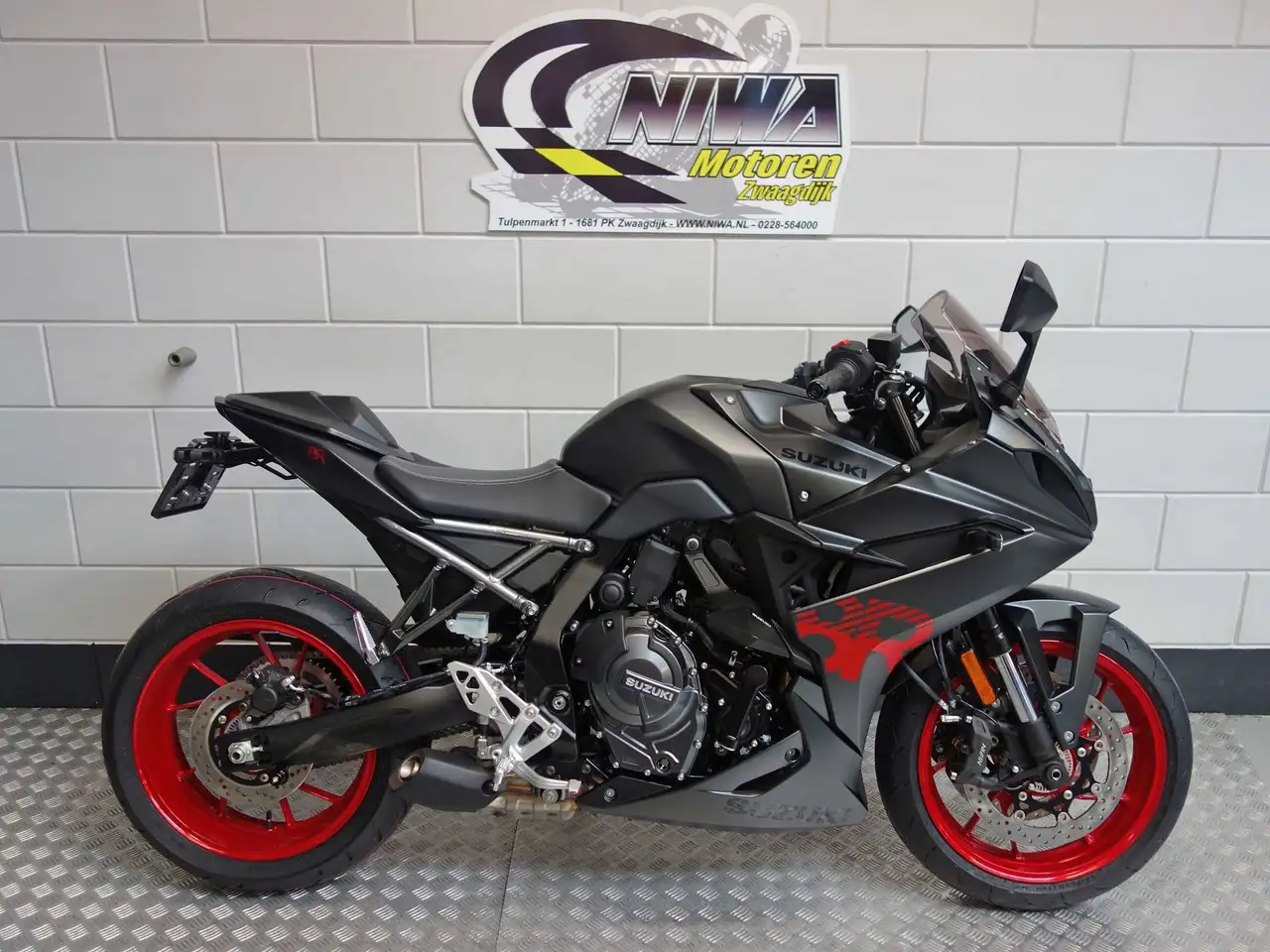 Suzuki GSX 8R