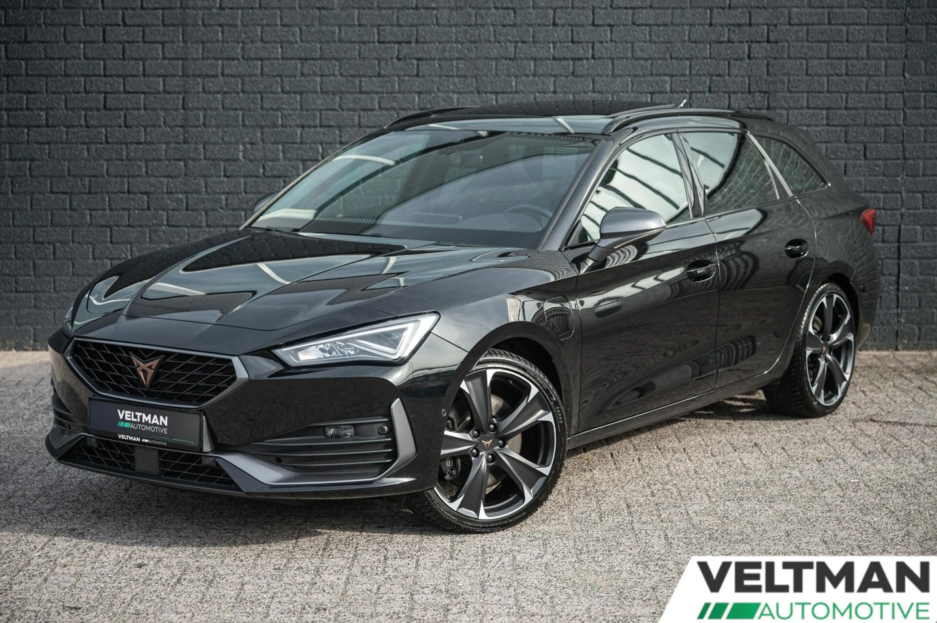 CUPRA Leon Sportstourer 1.4 e-Hybrid VZ 245PK PANO CAMERA ACC — photo 2