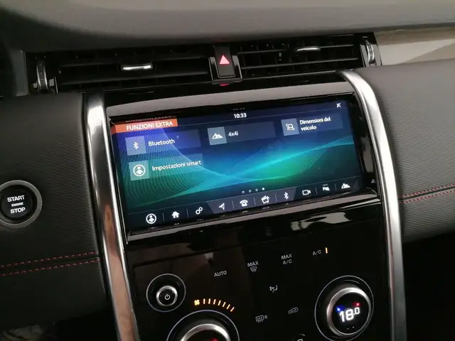 Land Rover Discovery Sport view 22
