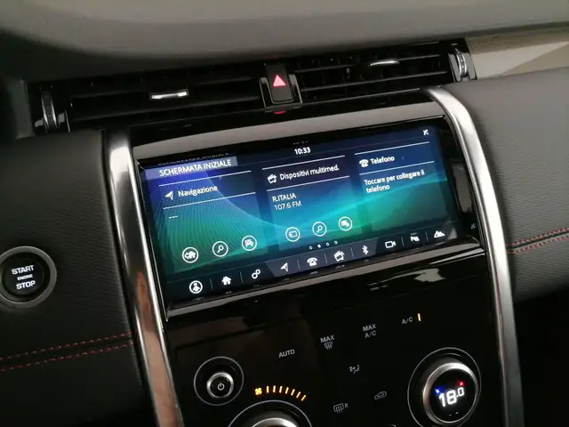 Land Rover Discovery Sport view 20