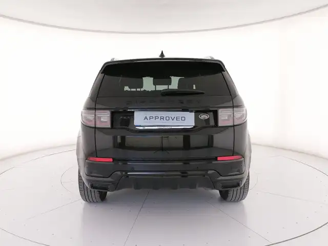 Land Rover Discovery Sport view 7