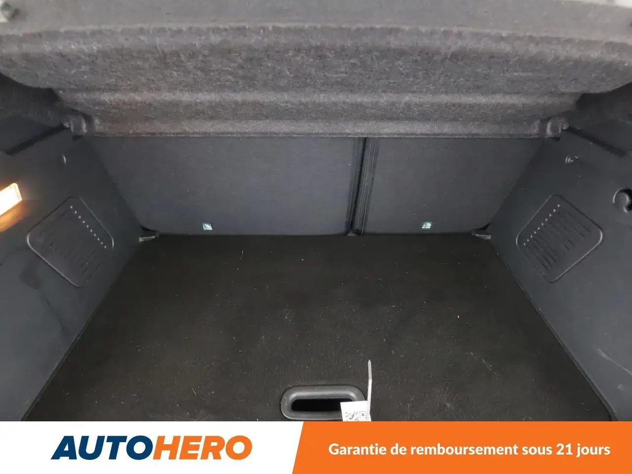 Renault Captur — photo 17
