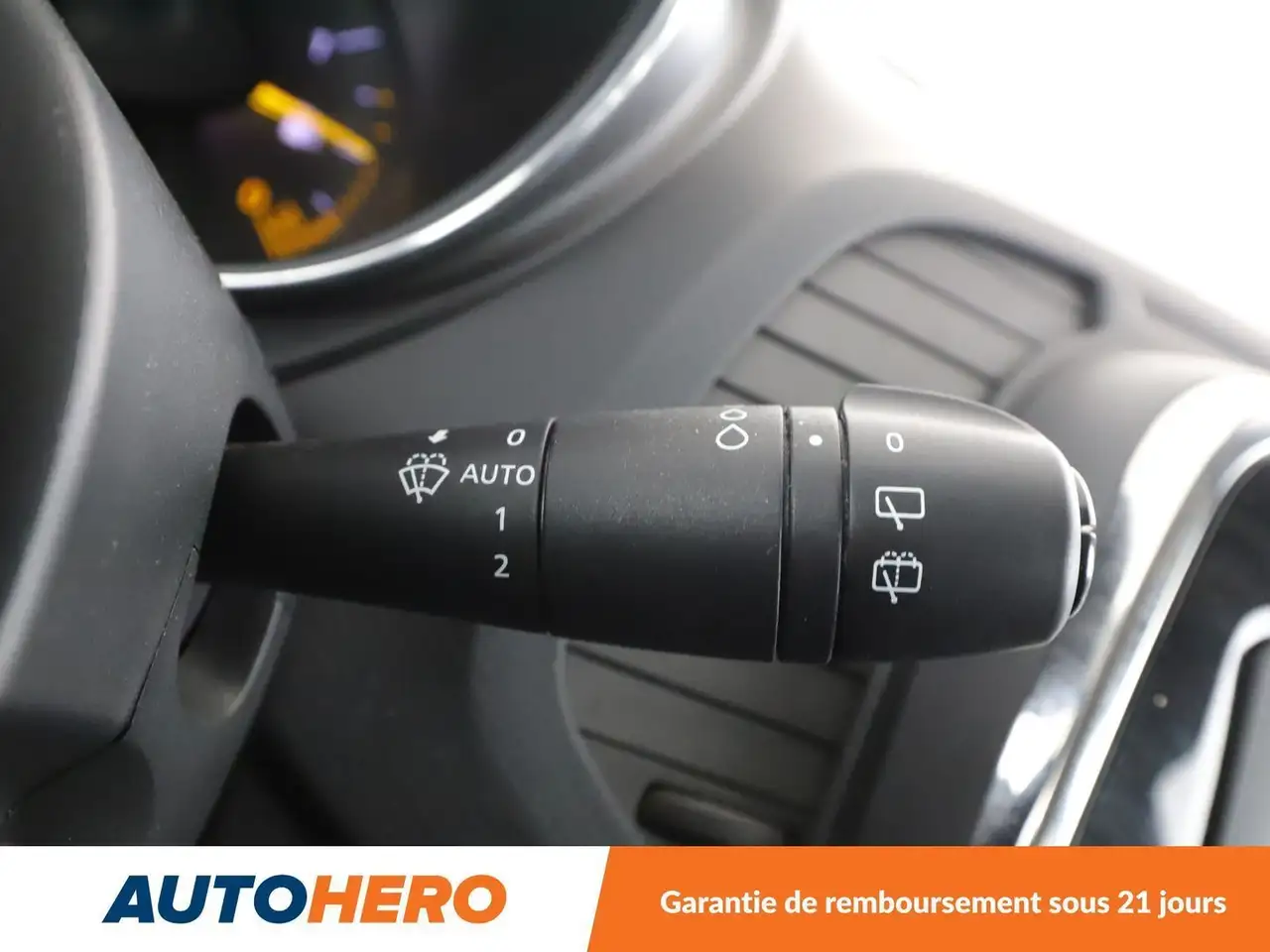 Renault Captur — photo 26