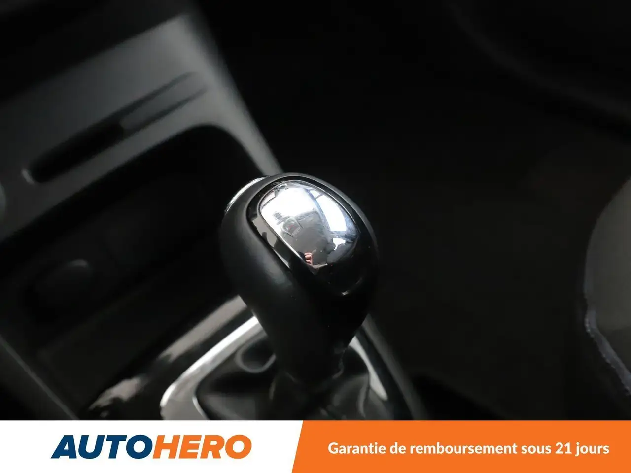 Renault Captur — photo 25
