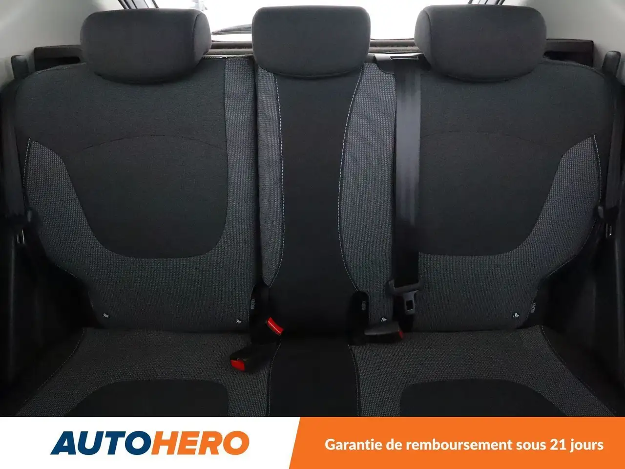Renault Captur — photo 15