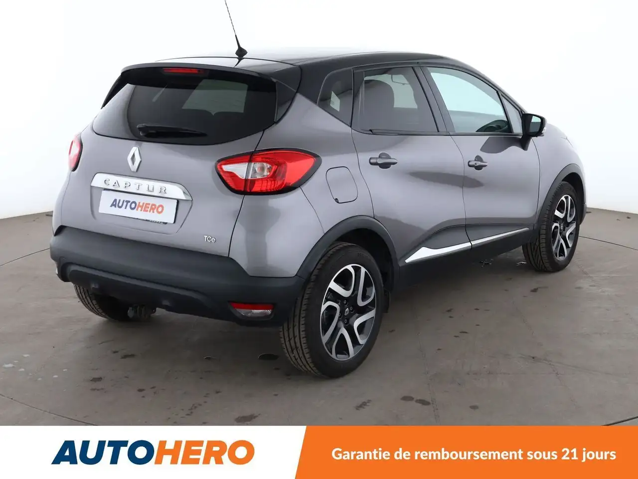 Renault Captur — photo 6