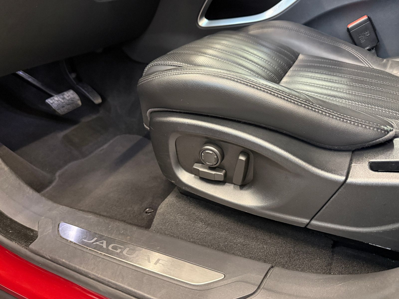 Jaguar F-Pace F-PACE 5 J. Garantie NAVI LHZ 4XSHZ KAM BI-XENON — photo 10