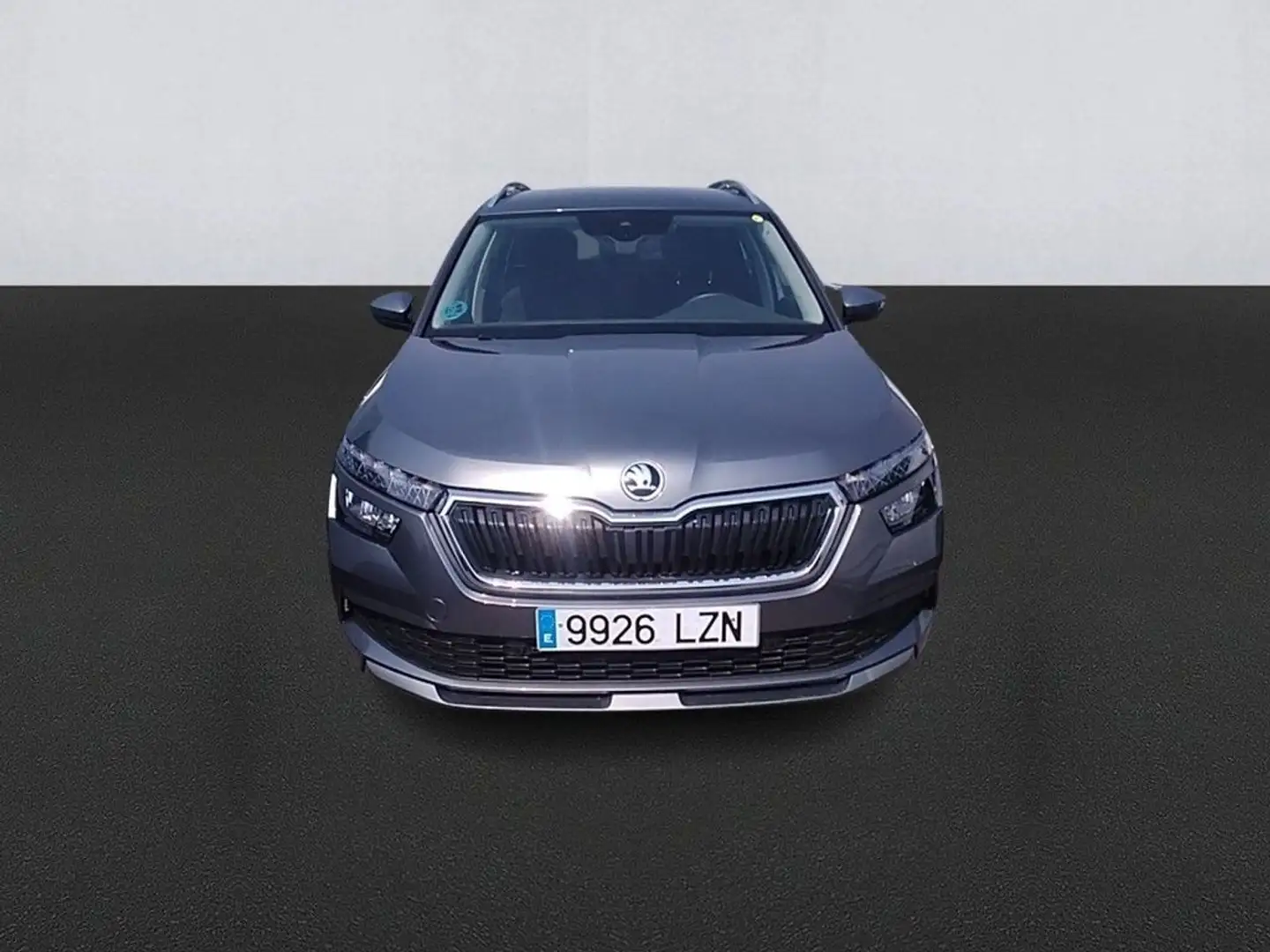 Skoda Kamiq 1.0 TSI 81kW (110CV) Emotion Gris - 2