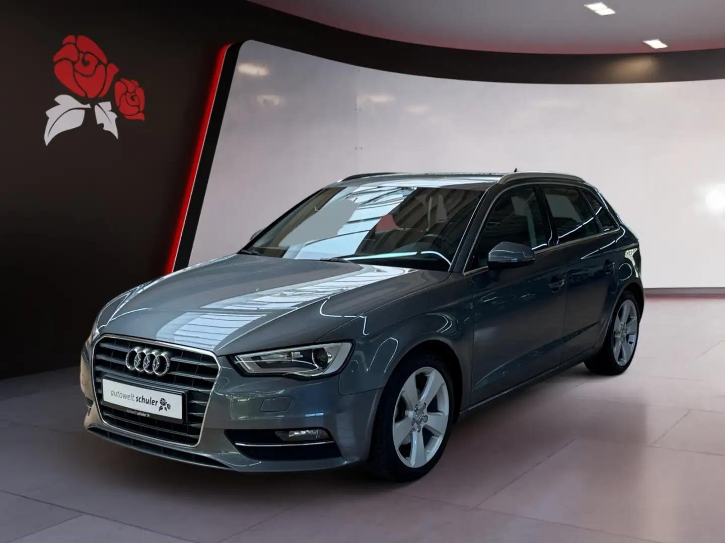 Audi A3 Sportback 1.4 TFSI Ambition Xenon Navi SHZ Grau - 2