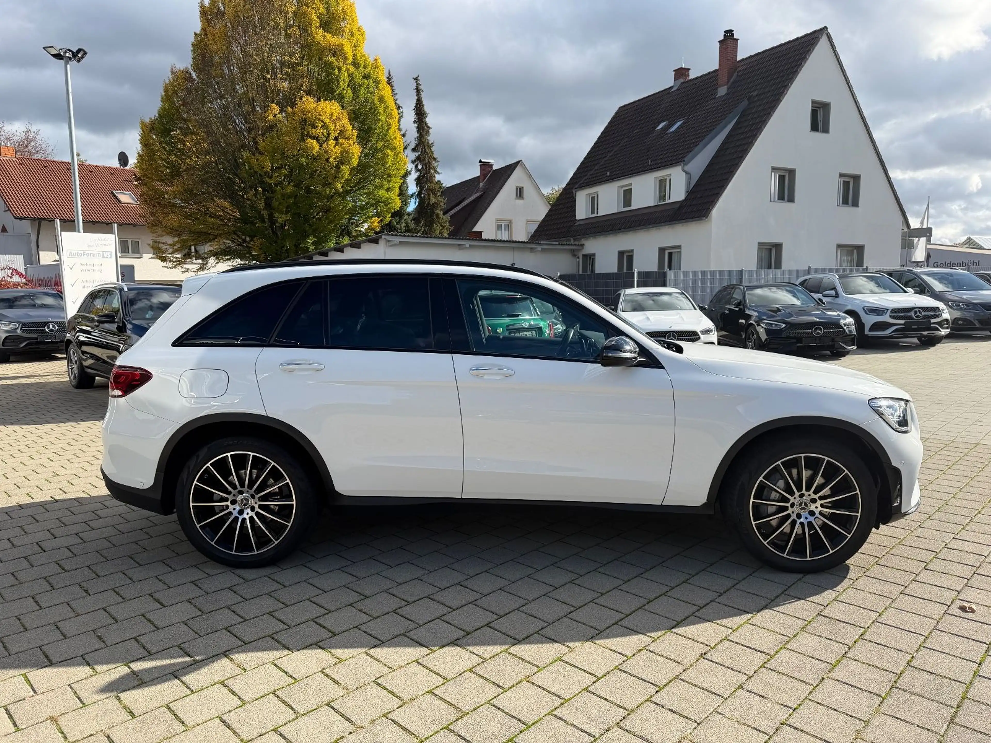 Mercedes-Benz GLC 220 d 4Matic*AMG*MBUX*Night*AHK*Ambi — photo 5