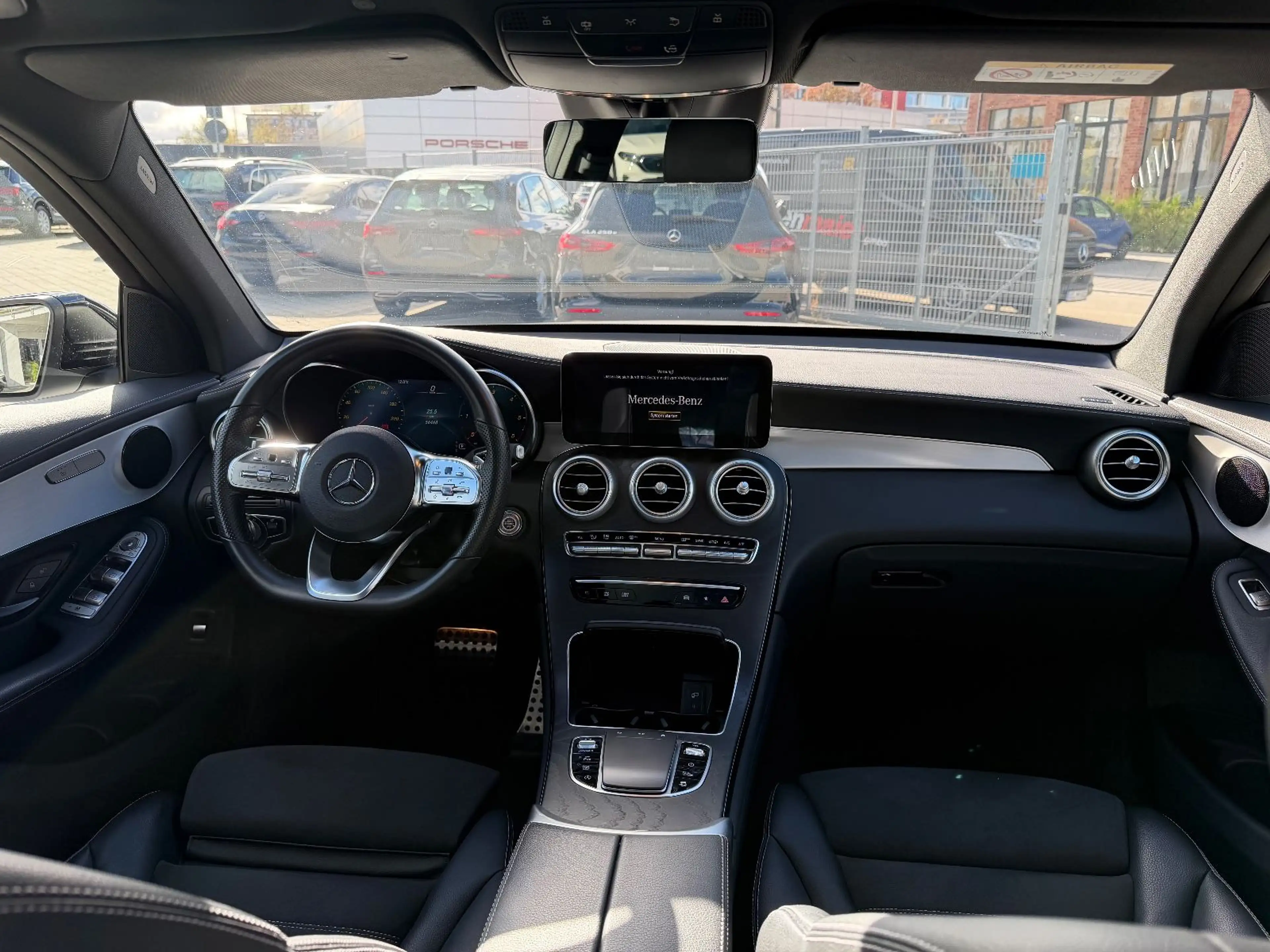 Mercedes-Benz GLC 220 d 4Matic*AMG*MBUX*Night*AHK*Ambi — photo 15