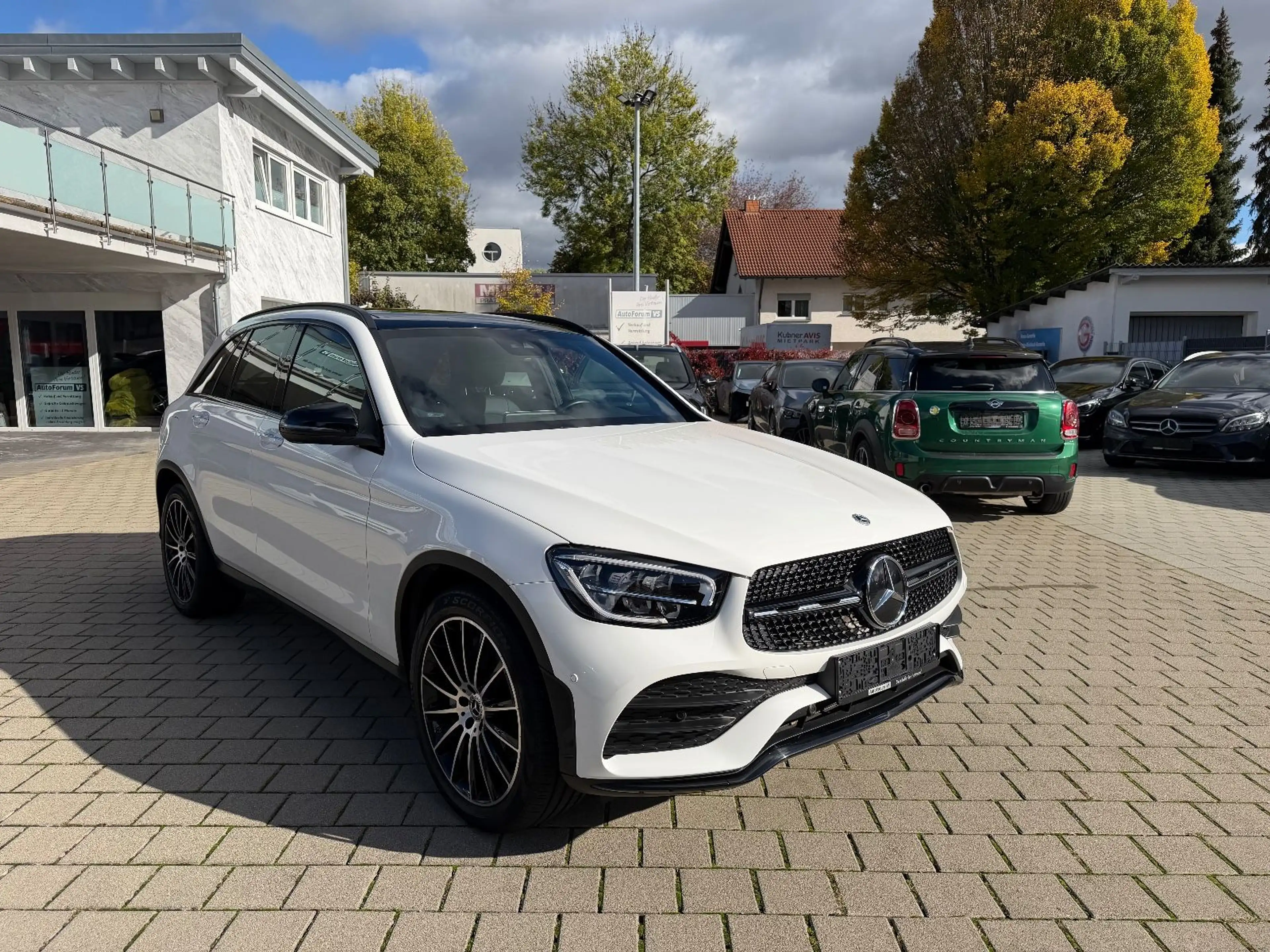 Mercedes-Benz GLC 220 d 4Matic*AMG*MBUX*Night*AHK*Ambi — photo 3