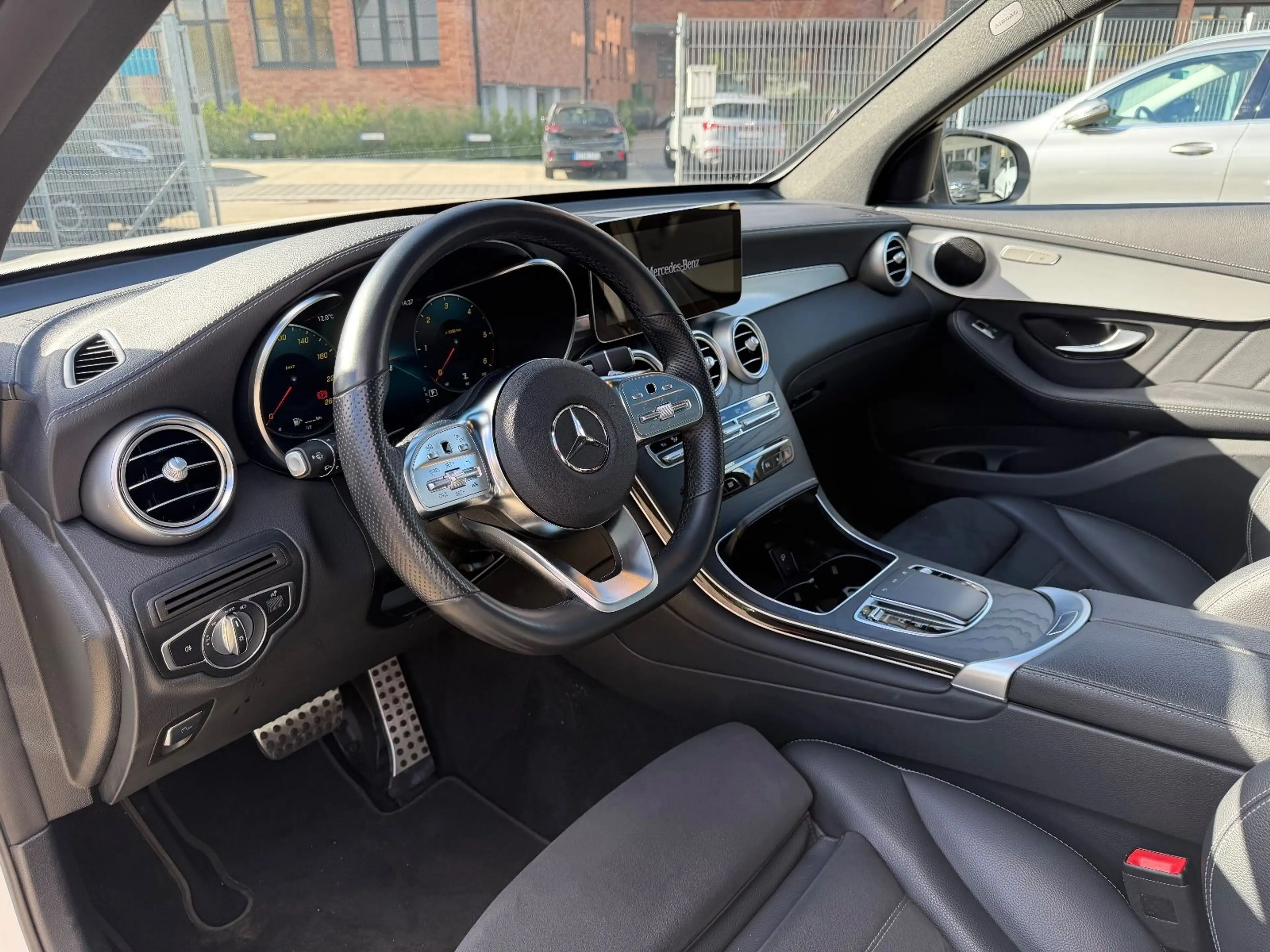 Mercedes-Benz GLC 220 d 4Matic*AMG*MBUX*Night*AHK*Ambi — photo 11