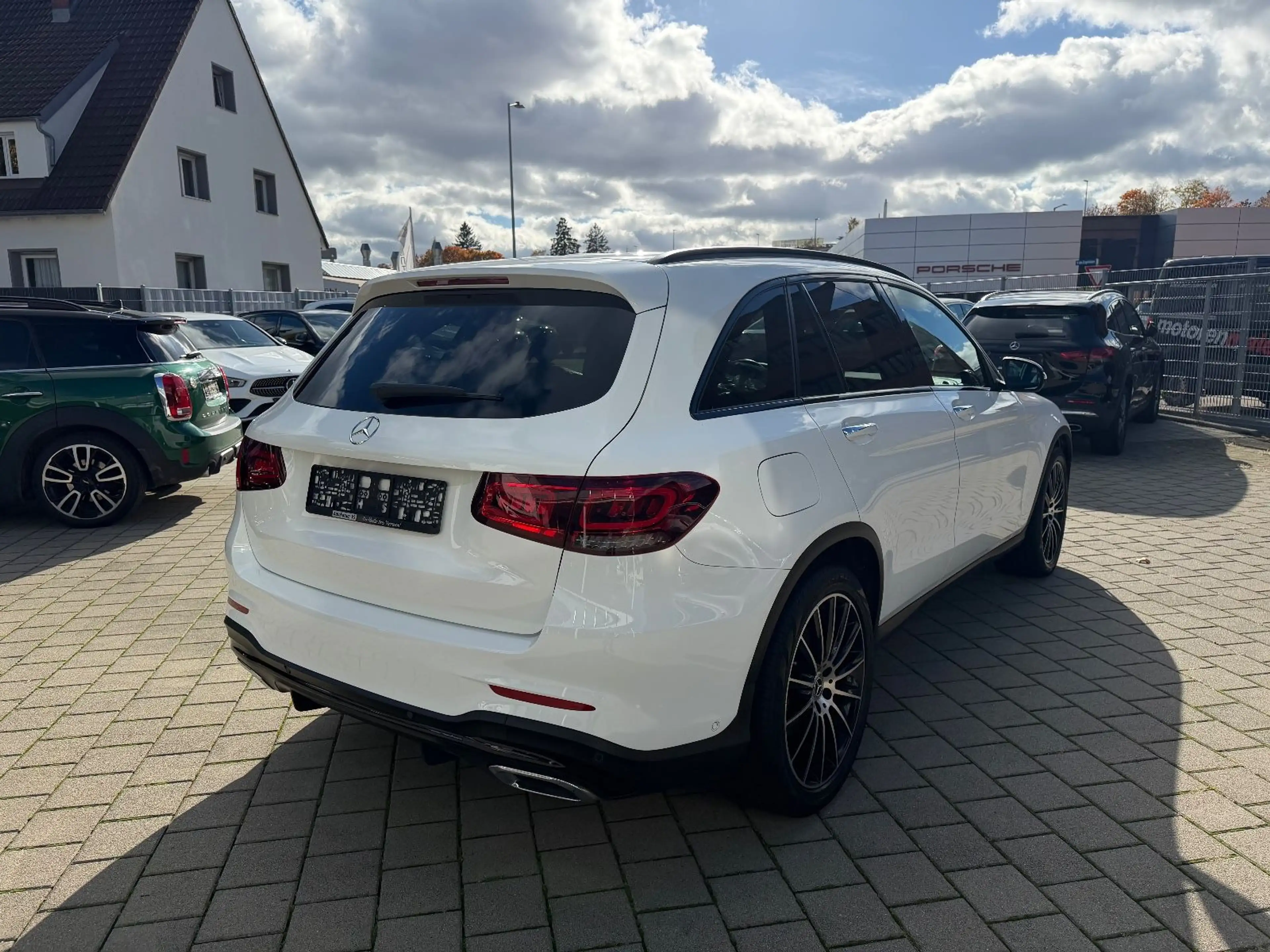 Mercedes-Benz GLC 220 d 4Matic*AMG*MBUX*Night*AHK*Ambi — photo 7