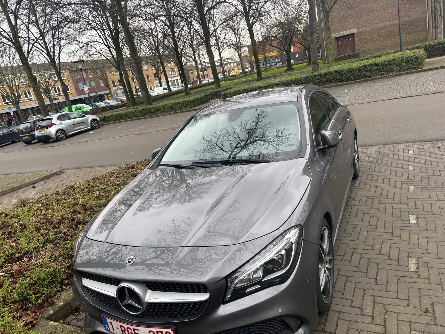 Mercedes-Benz CLA 180 Business+Solution+AMG+(EU6d-TEMP Szary - 1