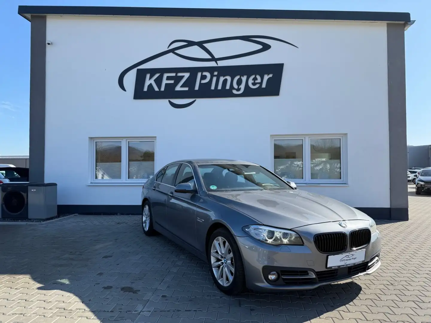 BMW 520 Baureihe 5 Lim. 520d Сірий - 1