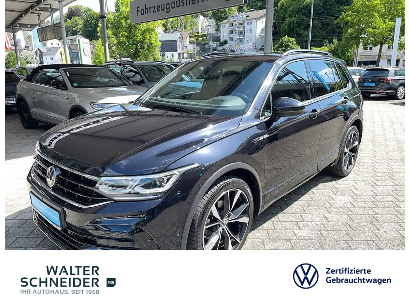 Volkswagen Tiguan 2.0 TDI DSG R-Line Navi Pano AHK Schwarz - 1