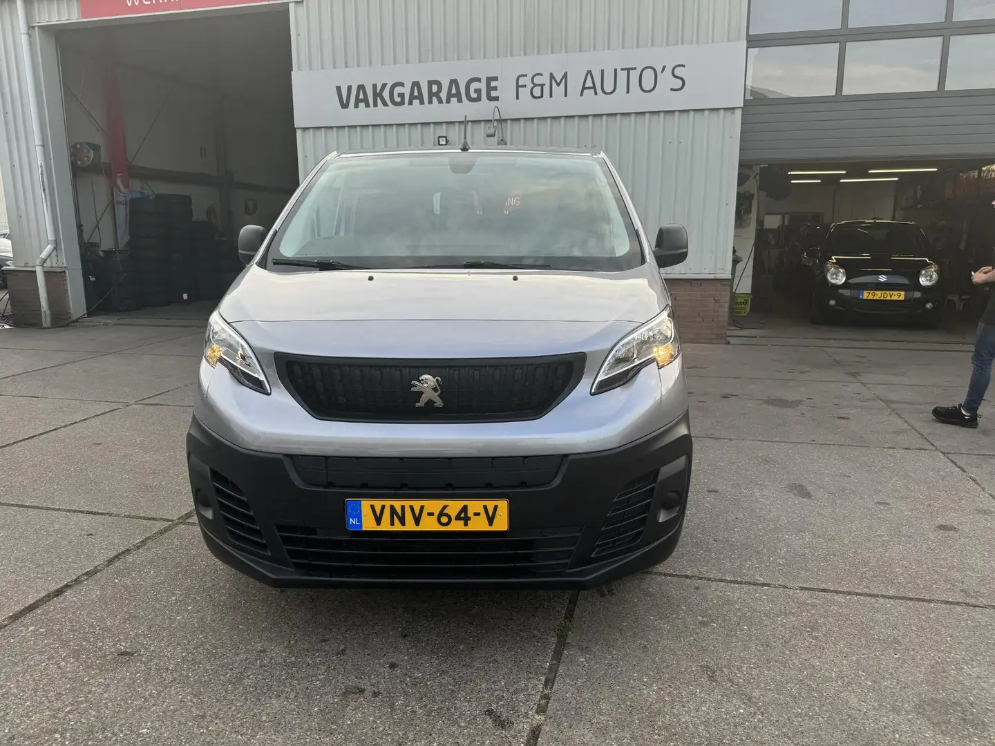 Peugeot e-Expert Standard Asphalt 50 kWh - 2