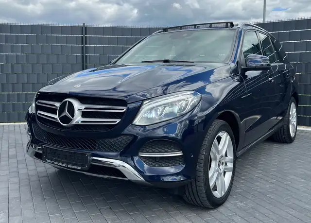 Mercedes-Benz GLE 400 4M*9G*DISTR+*PANO*STHZ*CAM*LEDER*LUFT*