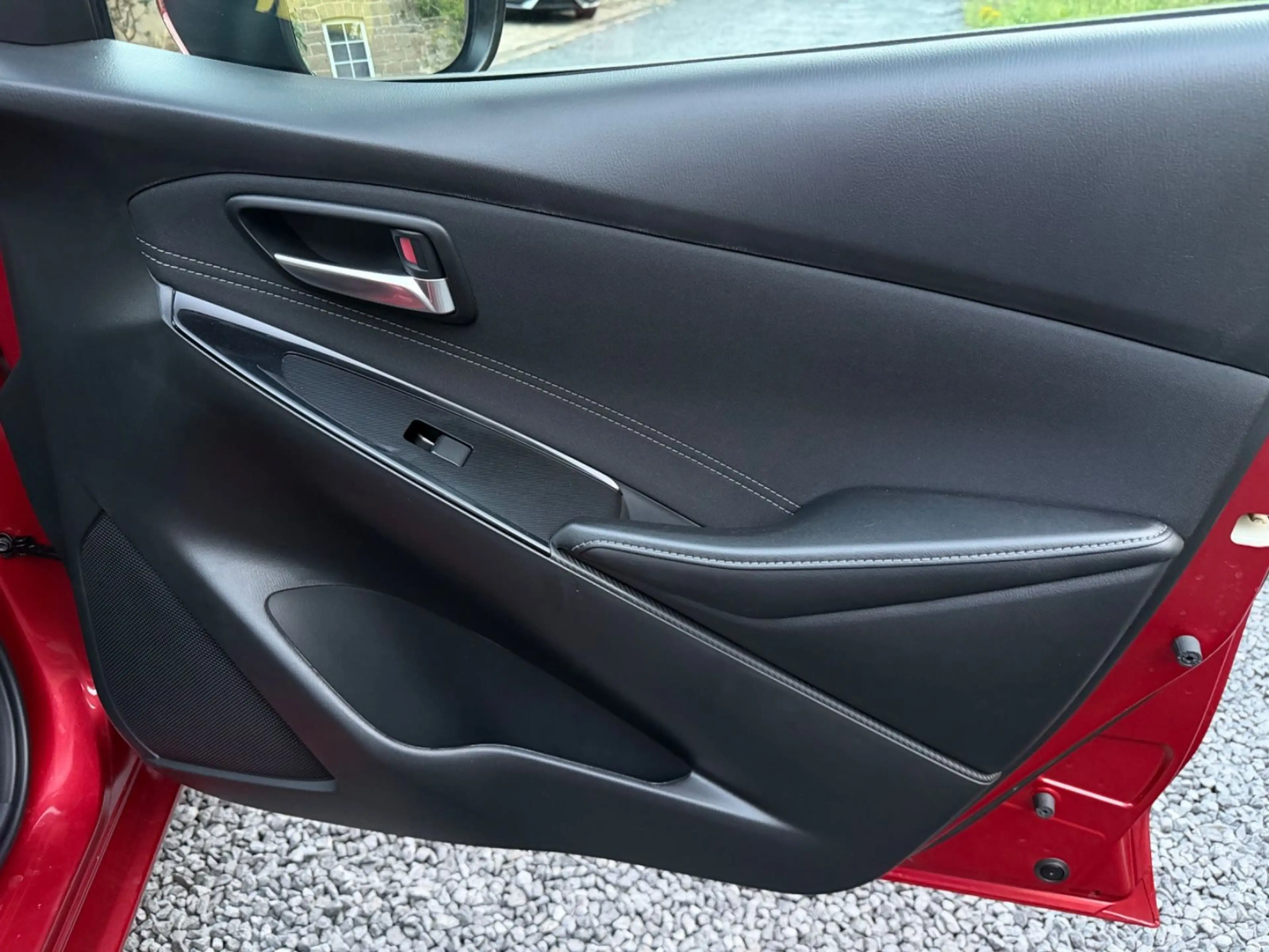 Mazda 2 Sports-Line Reifen|Service|HU NEU LED Garantie — photo 13