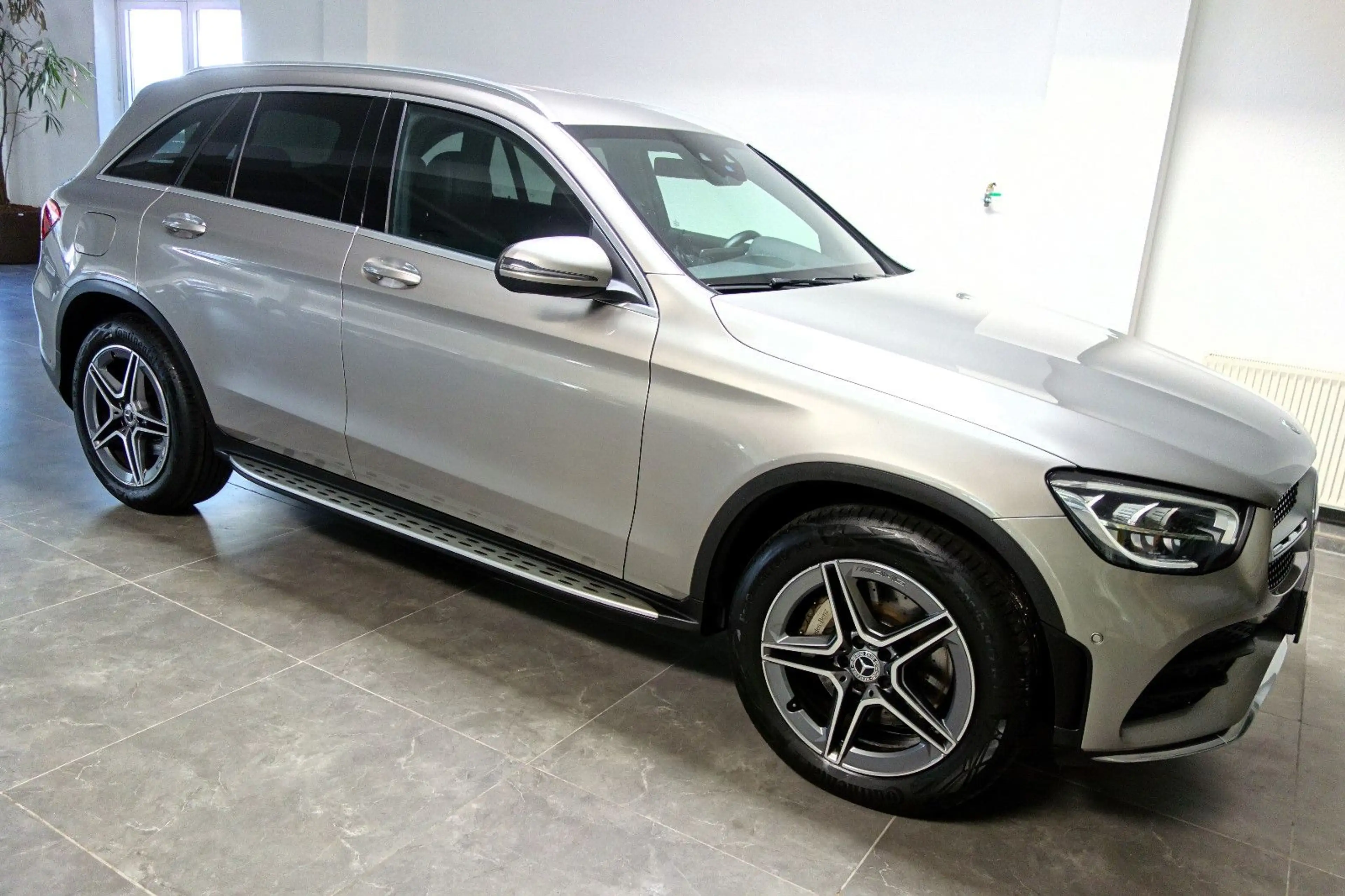 Mercedes-Benz GLC 220 d AMG Line Leder/MBUX/Distr/Luft/Wide/19 — photo 3