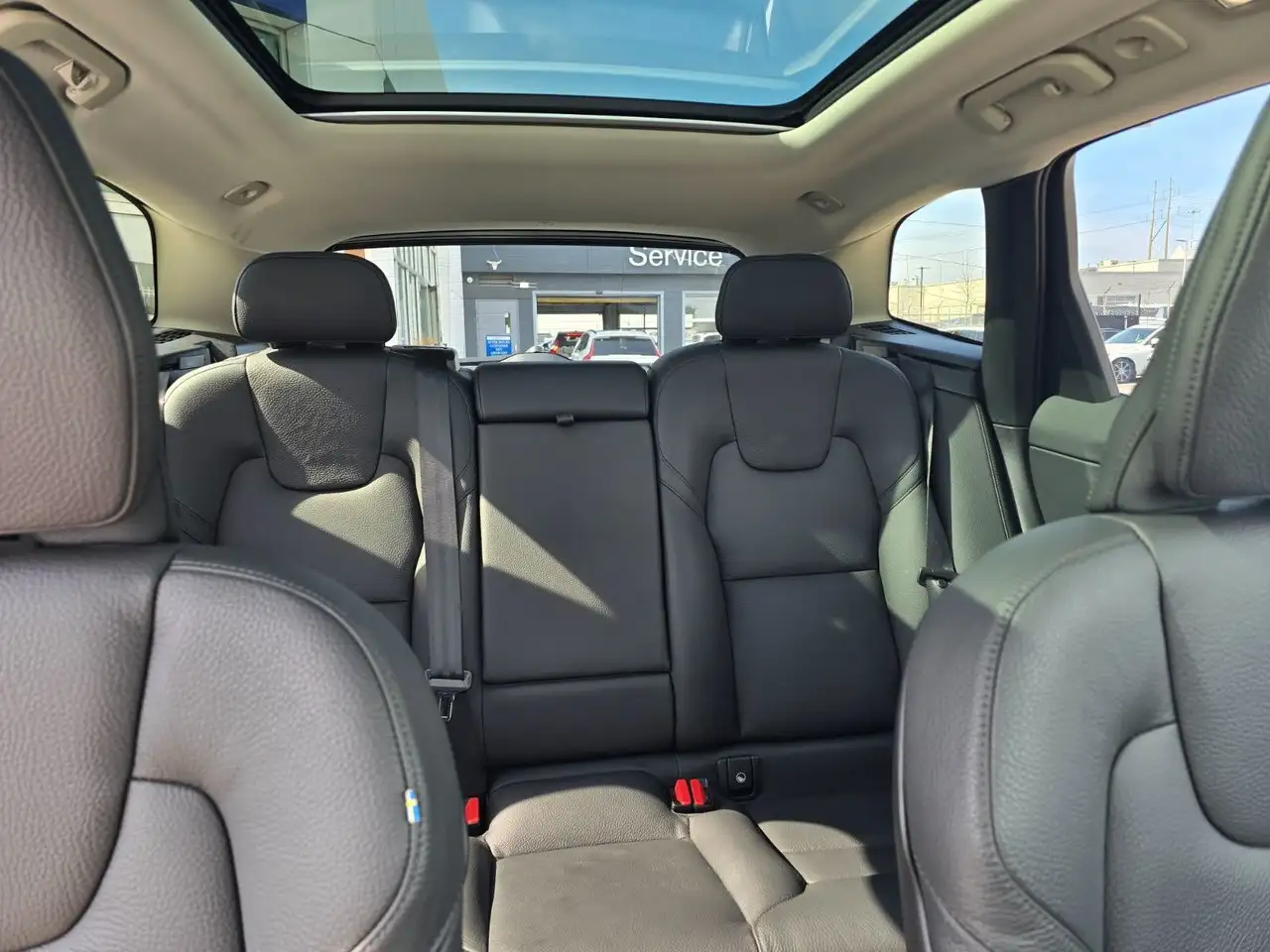 Volvo XC60 снимка Volvo XC60