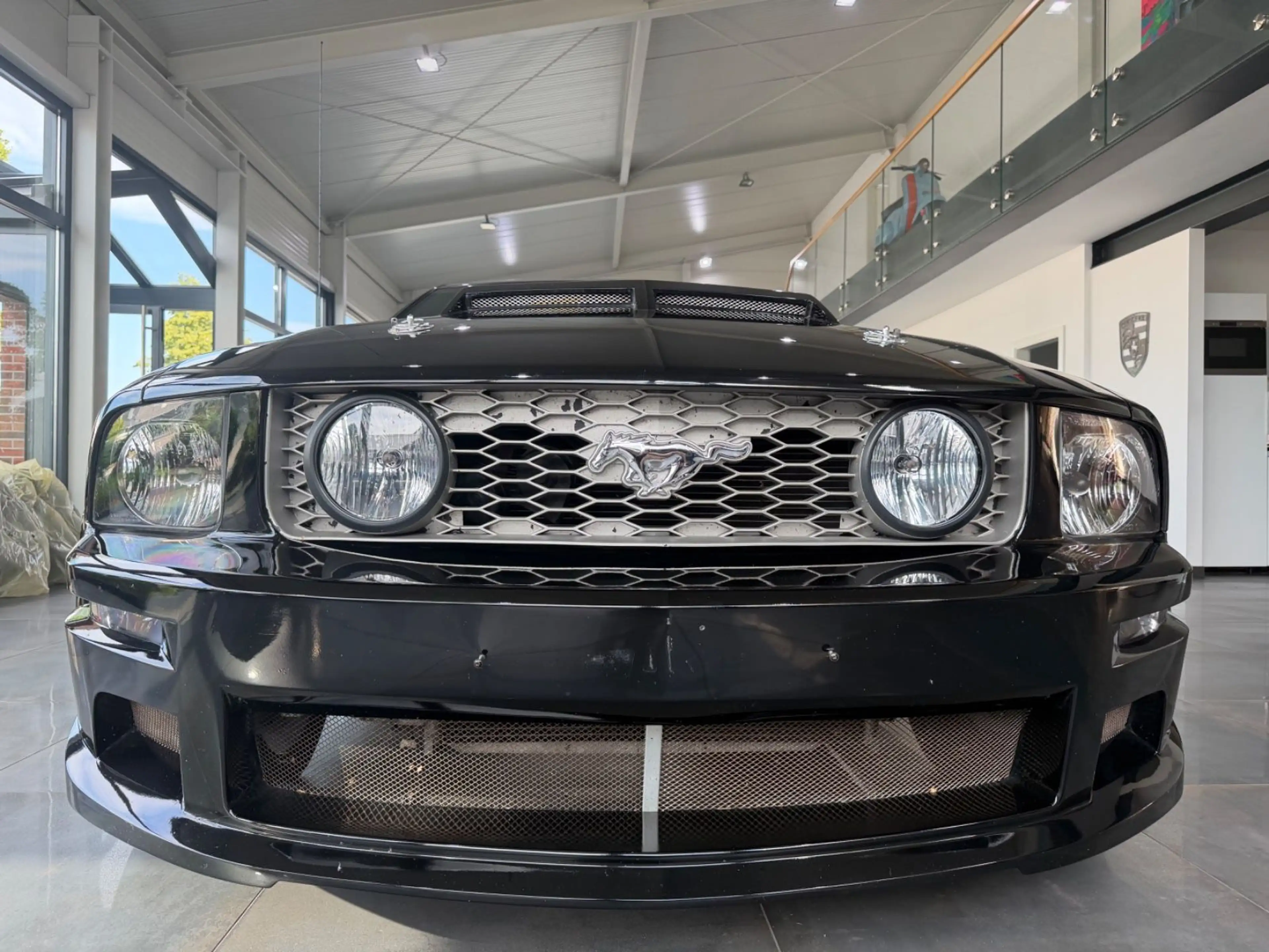 Ford Mustang GT 4.6 V8 Coupe Roush Stage1/ 2.Hand — photo 10
