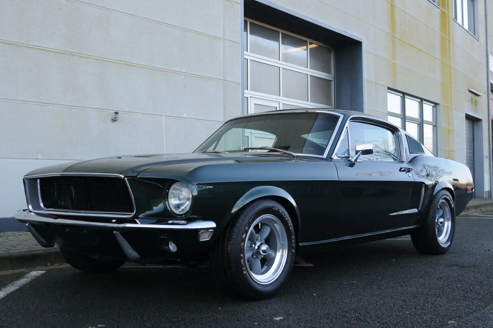 Ford Mustang GT390 Fastback V8 6.4 325ch Bullitt Vert - 1