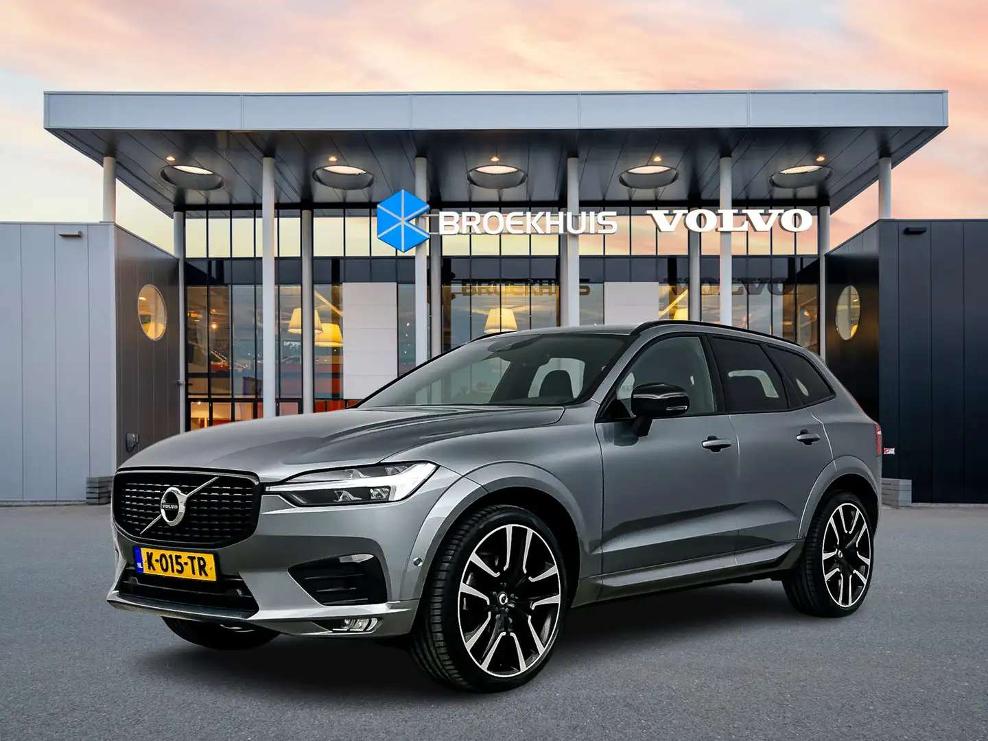 Volvo XC60 B4 R-Design | 19" | Adaptieve cruise | BLIS | Park Grijs - 1