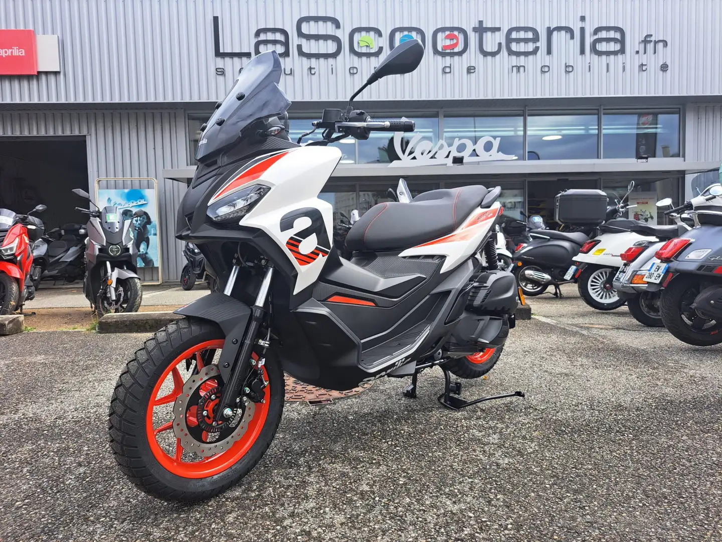Aprilia SR 125 Alb - 1