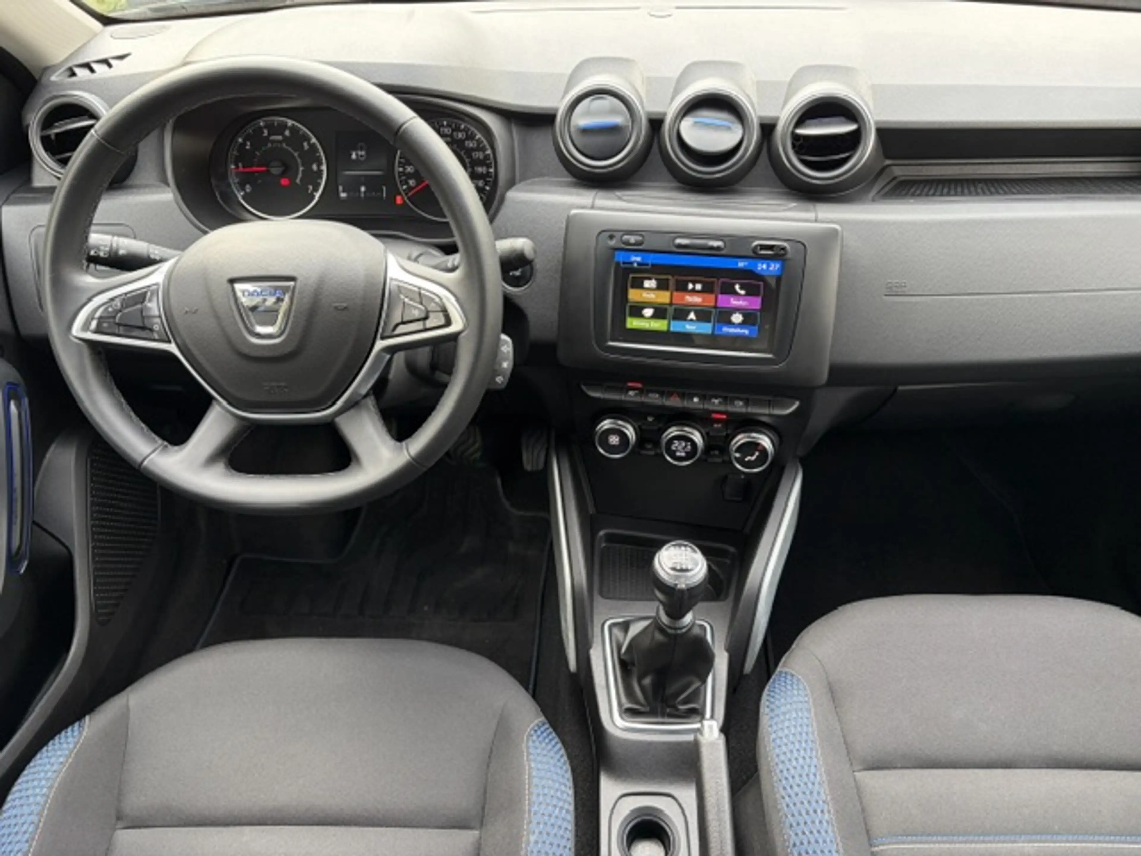 Dacia Duster Celebration — photo 18