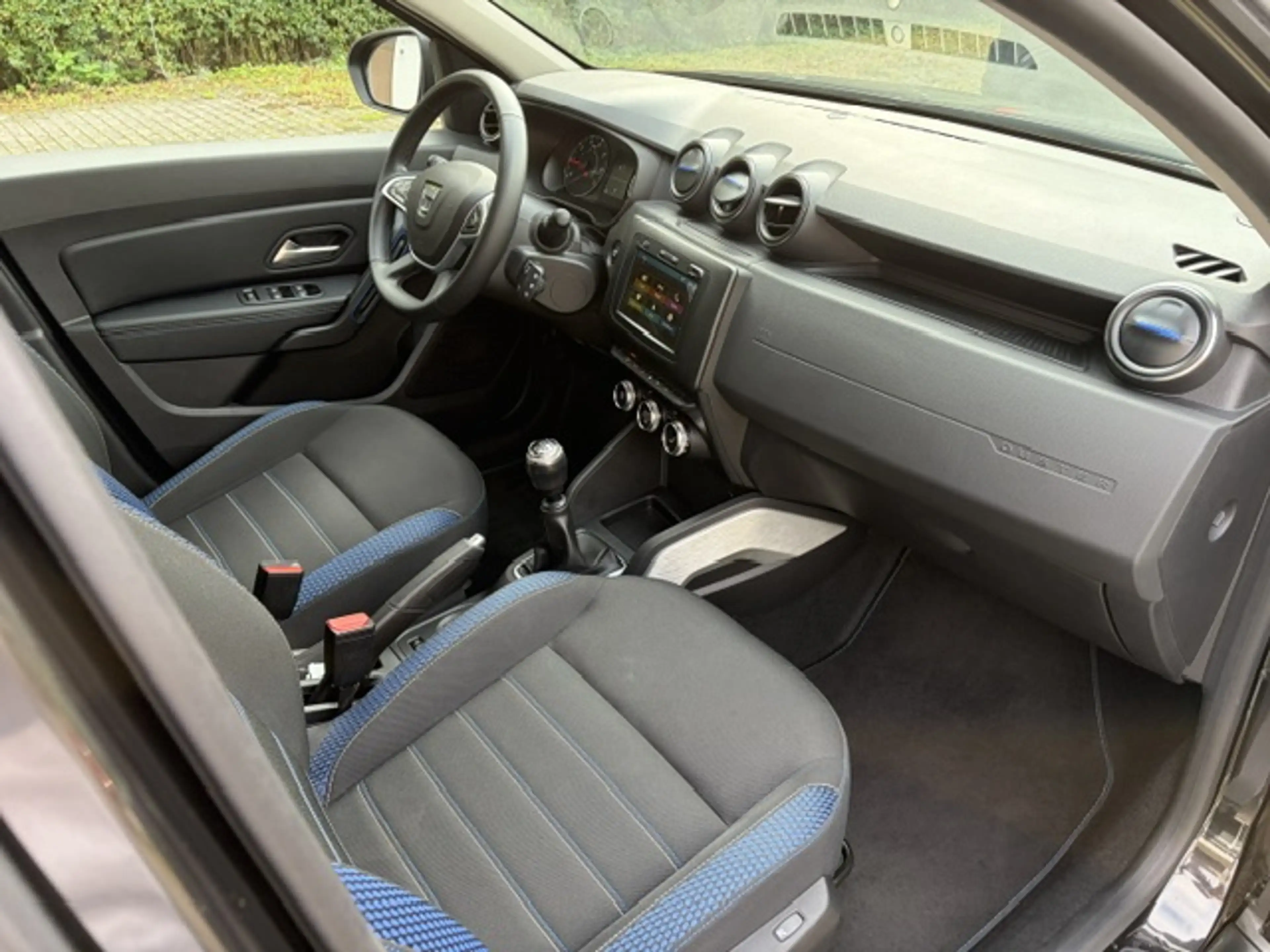 Dacia Duster Celebration — photo 16