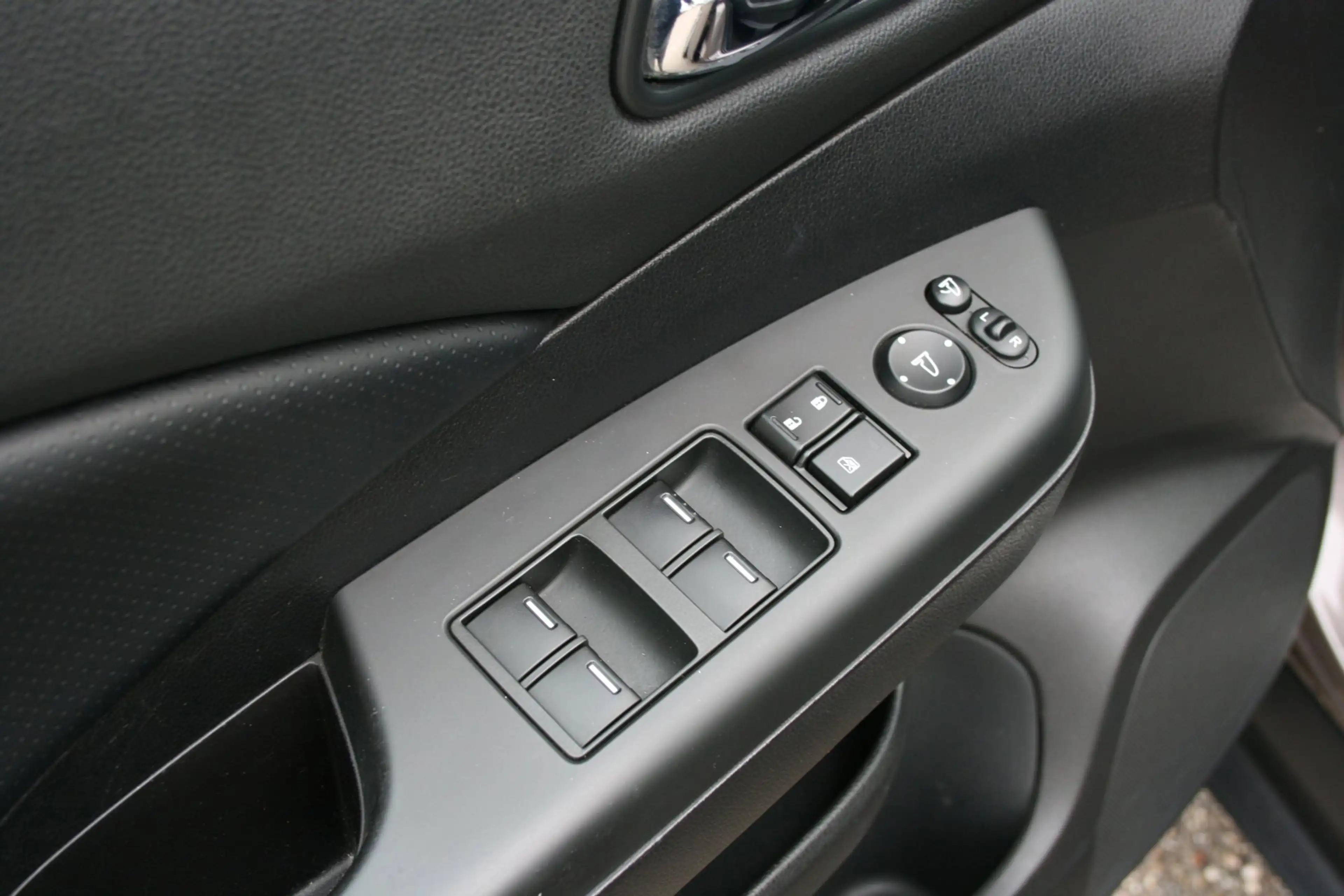 Honda CR-V 2.0 AWD Executive / trekhaak / pano / camera — photo 28