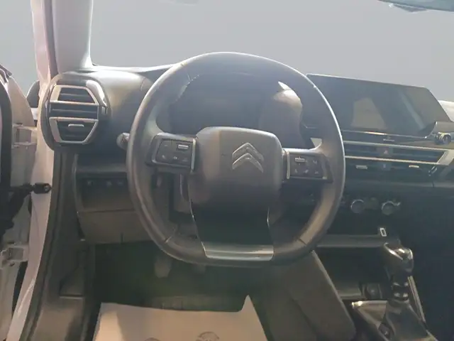 Citroen C4 view 15