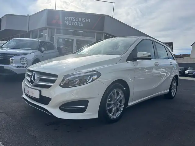 Mercedes-Benz B 200