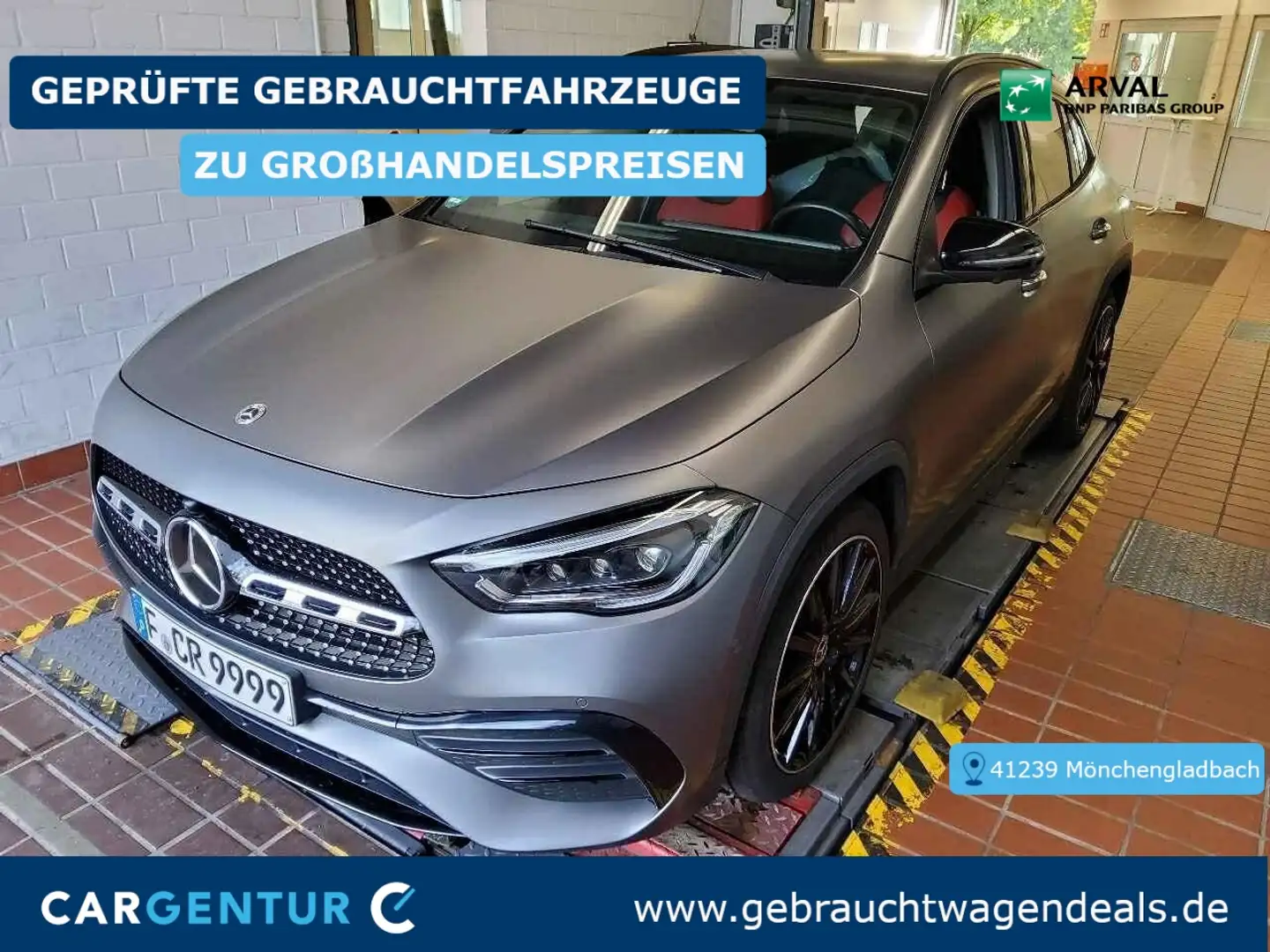 Mercedes-Benz GLA 200 d AMG Line 4Matic 360° SpoSi StHz ACC Grau - 1