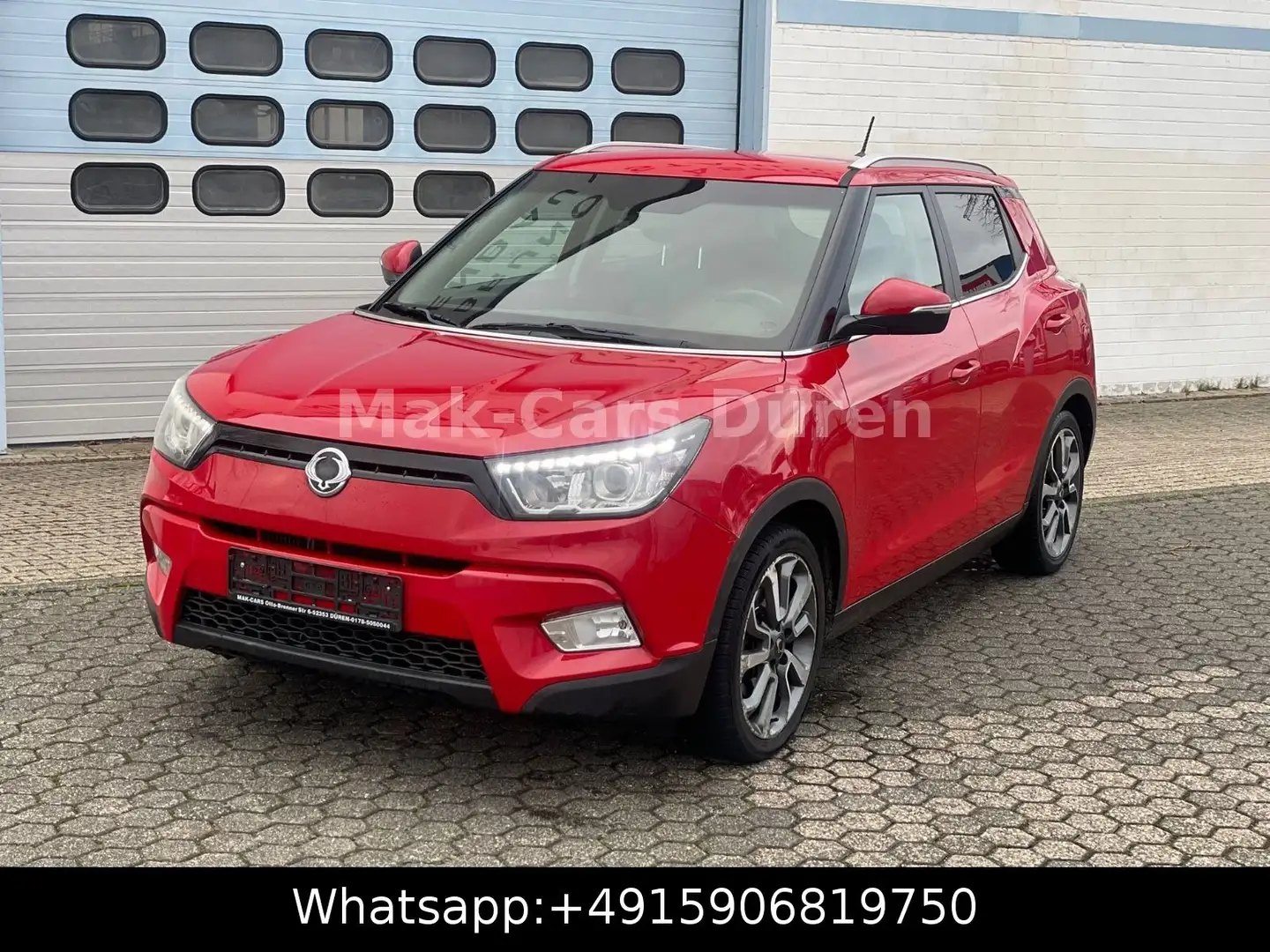 SsangYong Tivoli Crystal 4x2  / SHZ / TEMPOMAT / PDC Piros - 1