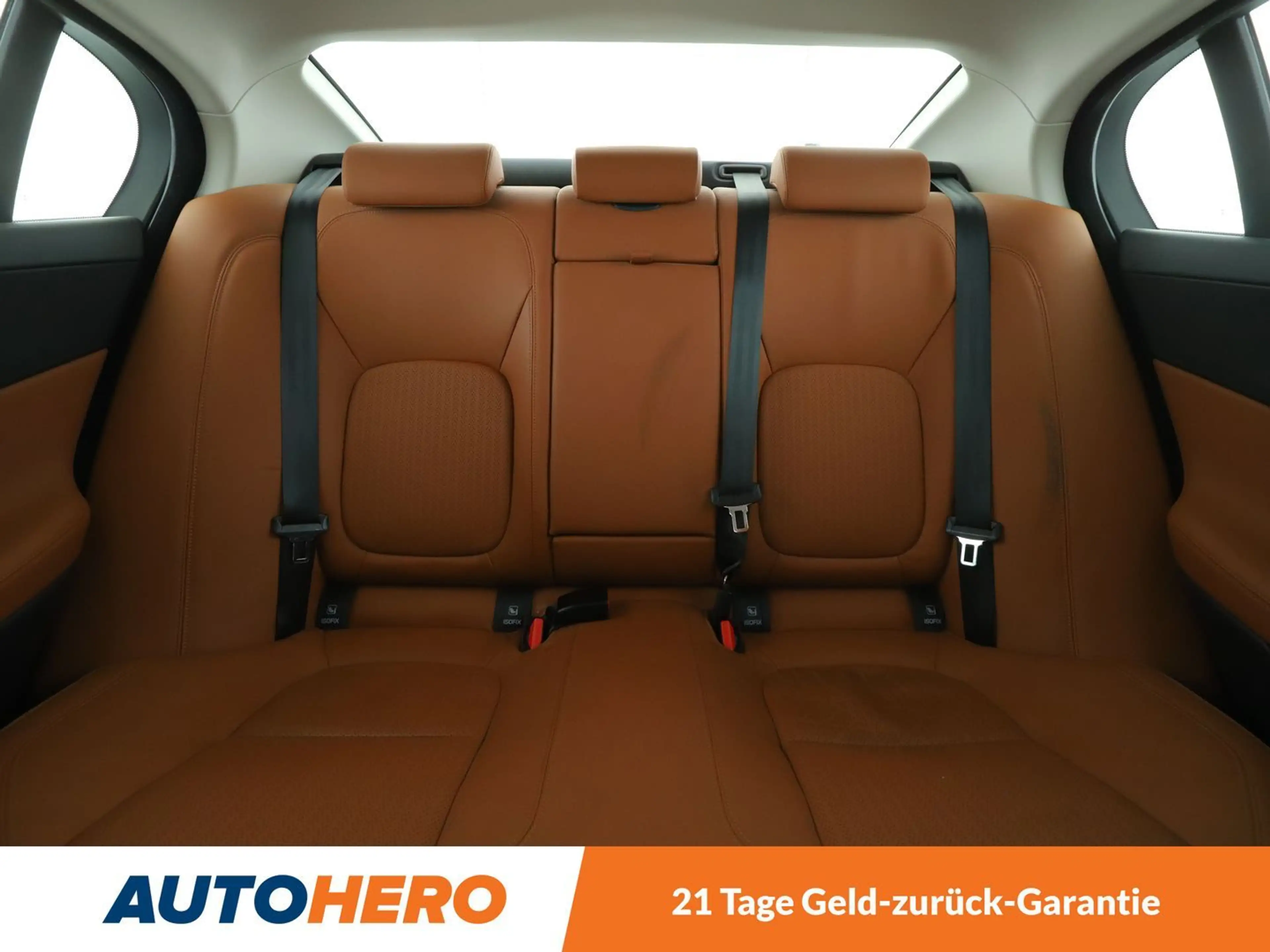 Jaguar XE 20d Portfolio Aut.*NAVI*CAM*XENON*PANO*PDC*SHZ* — photo 14