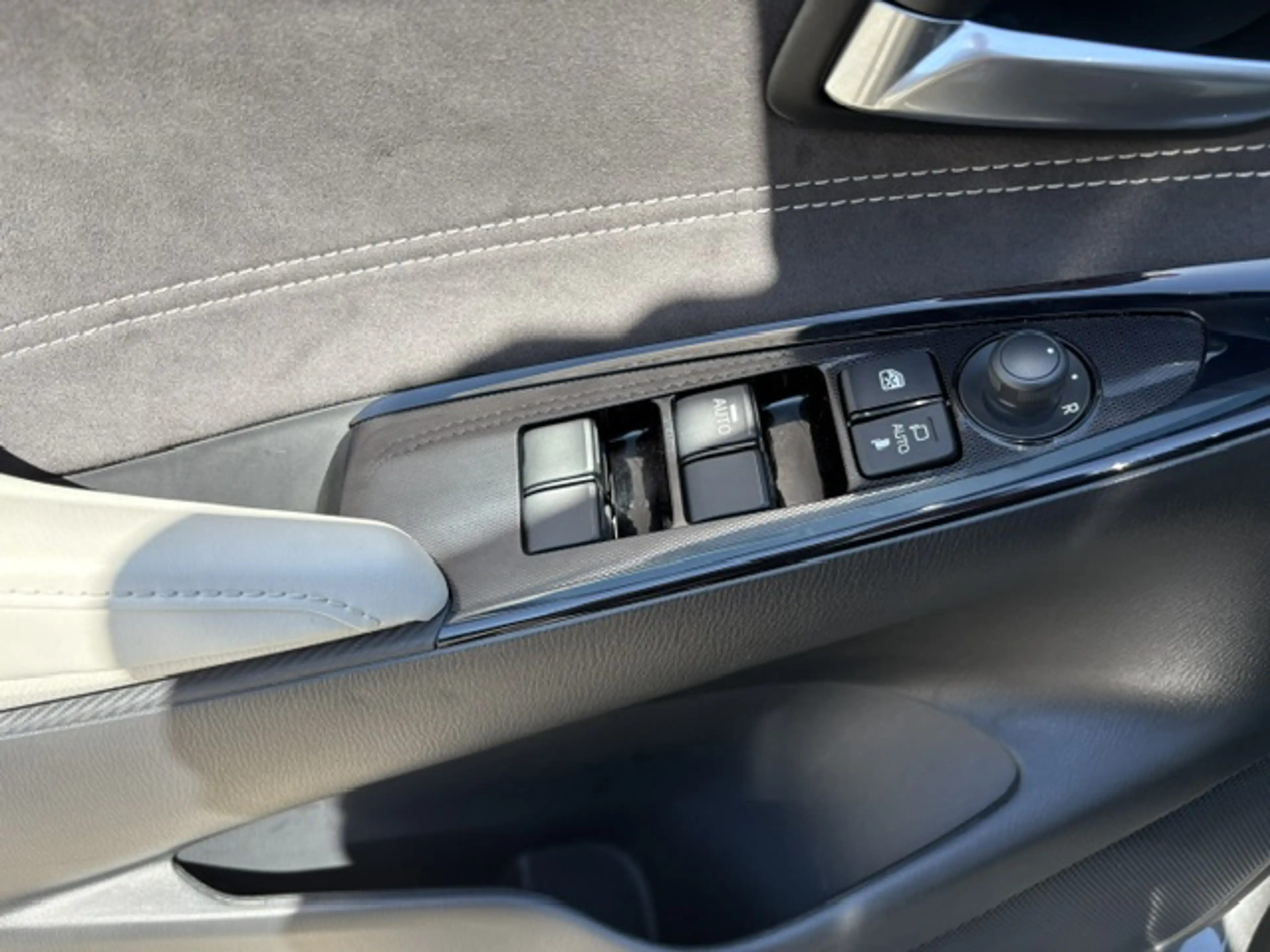 Mazda 2 SKYACTIV-G 90 5T 6GS AL-EDITION100 — photo 18